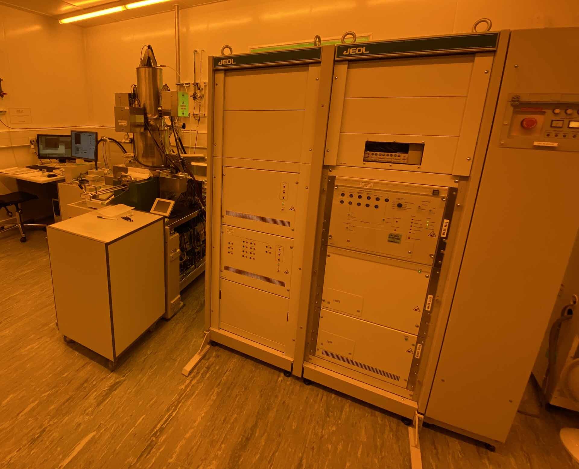 Foto Verwendet JEOL JBX-5500FS Zum Verkauf