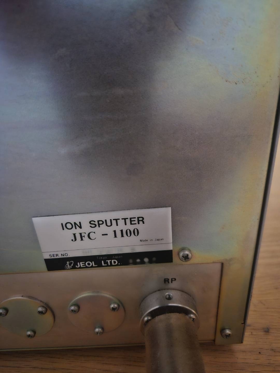 Foto Verwendet JEOL JFC 1100 Zum Verkauf