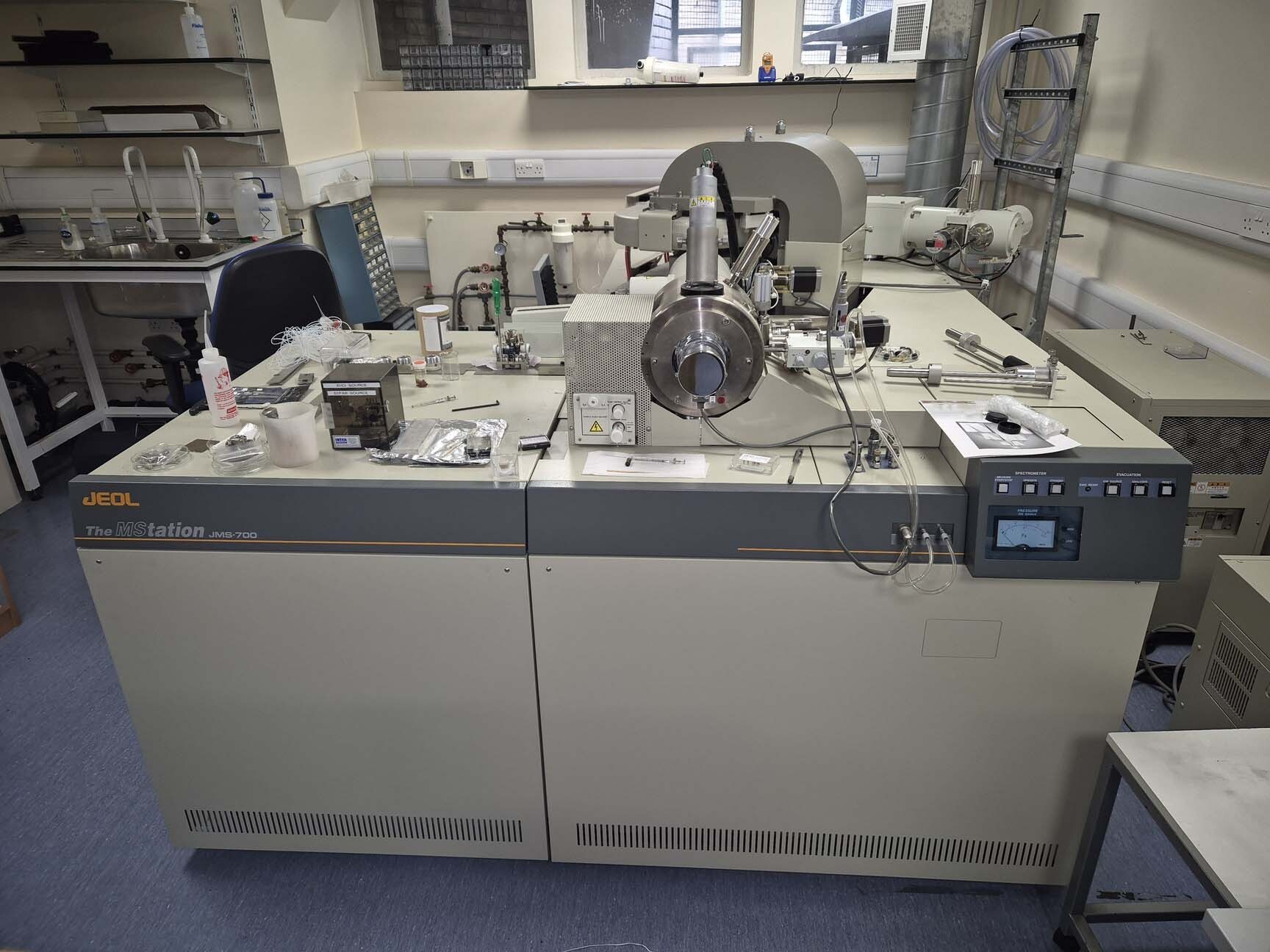 Foto Verwendet JEOL JMS-700 Zum Verkauf