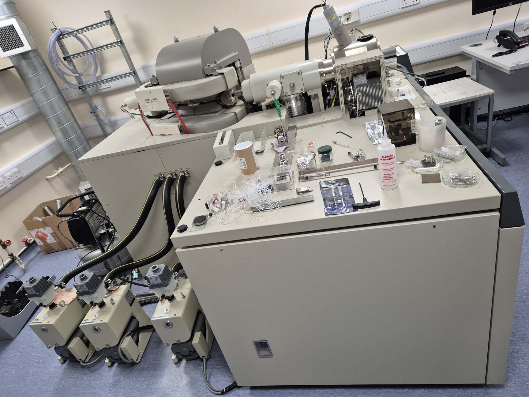 Foto Verwendet JEOL JMS-700 Zum Verkauf