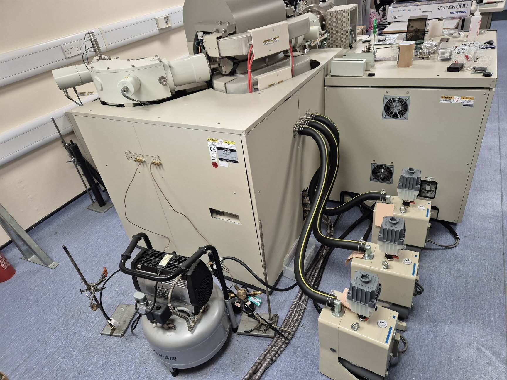 Foto Verwendet JEOL JMS-700 Zum Verkauf