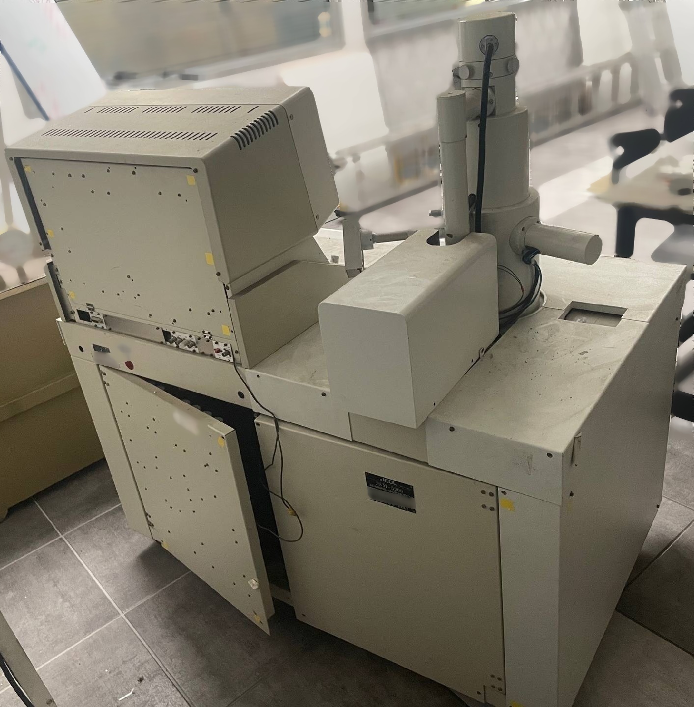 圖為 已使用的 JEOL JSM 5200 待售