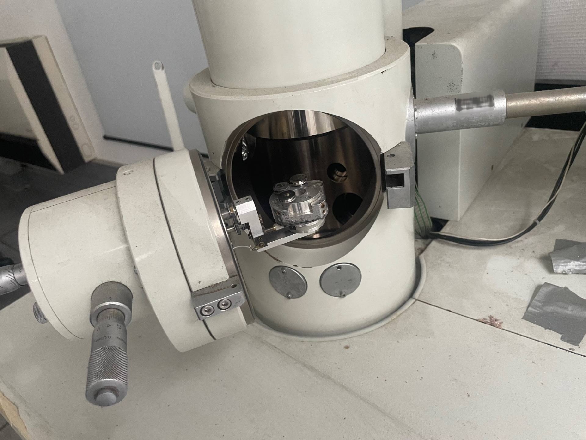圖為 已使用的 JEOL JSM 5200 待售
