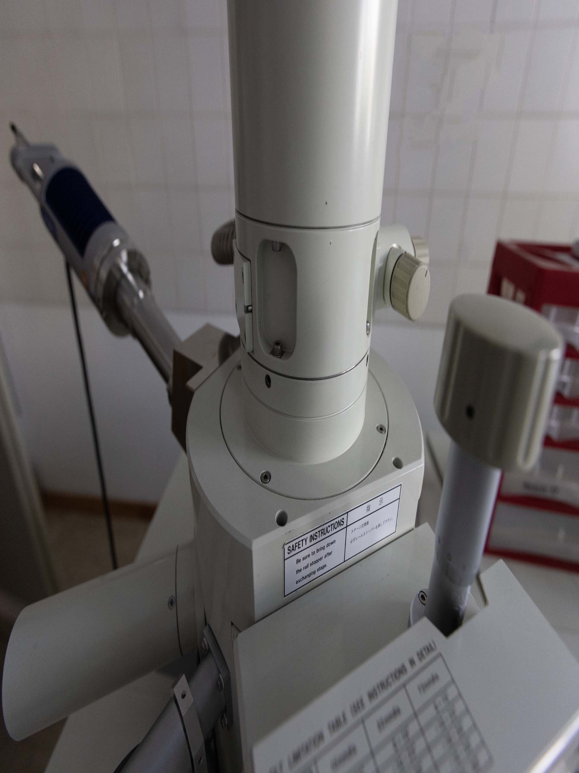 圖為 已使用的 JEOL JSM 5500LV 待售