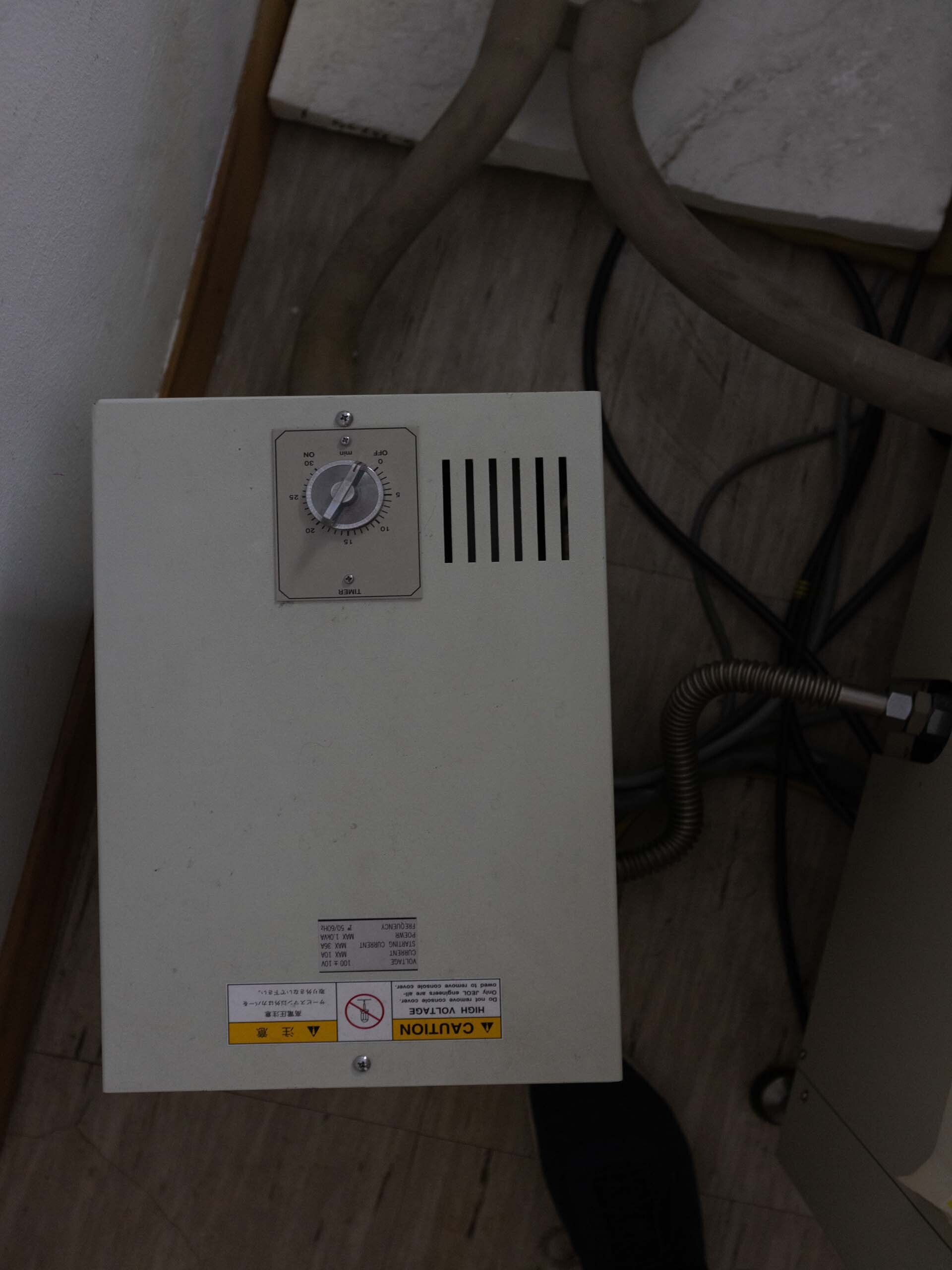 圖為 已使用的 JEOL JSM 5500LV 待售