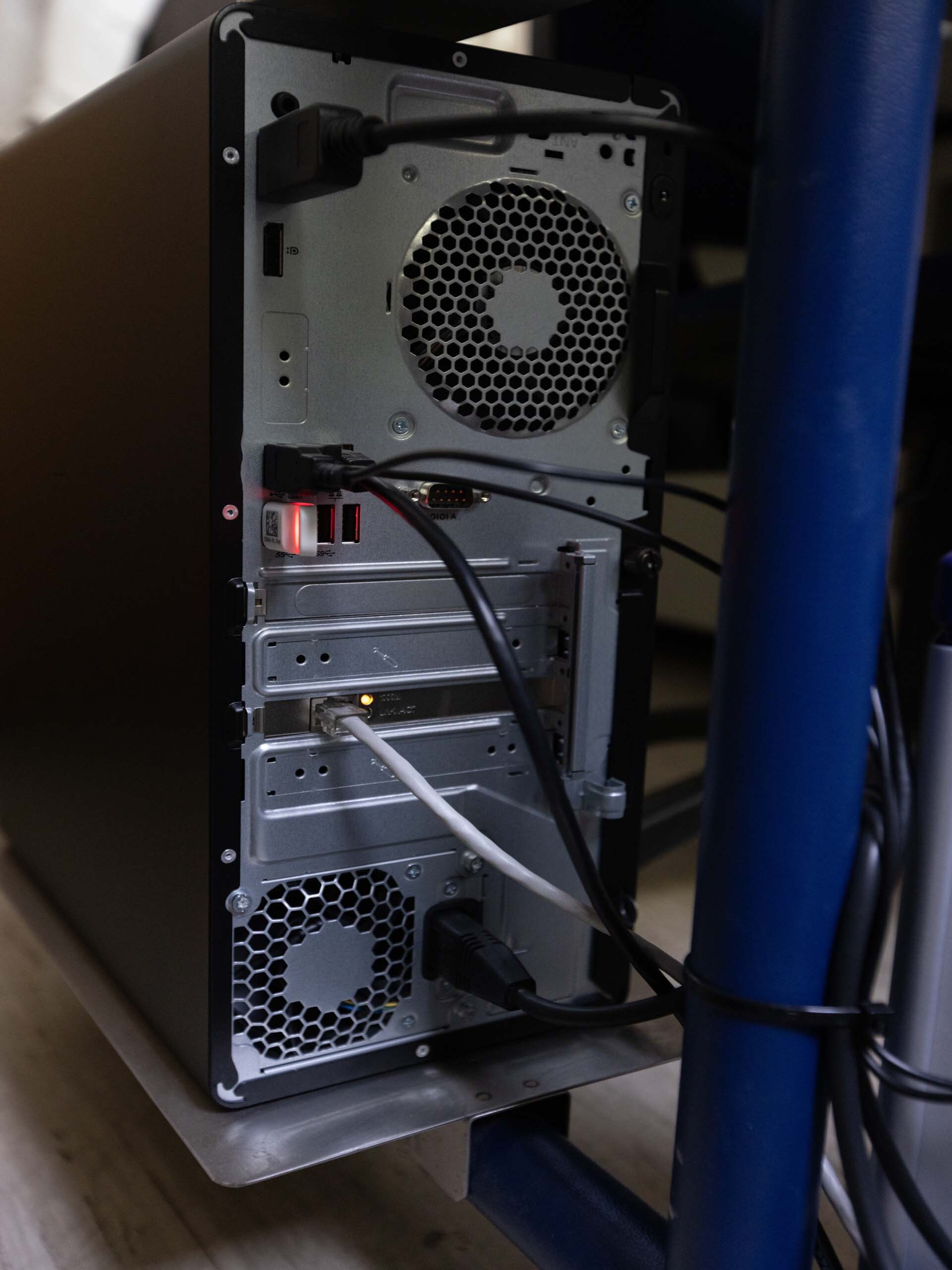 圖為 已使用的 JEOL JSM 5500LV 待售