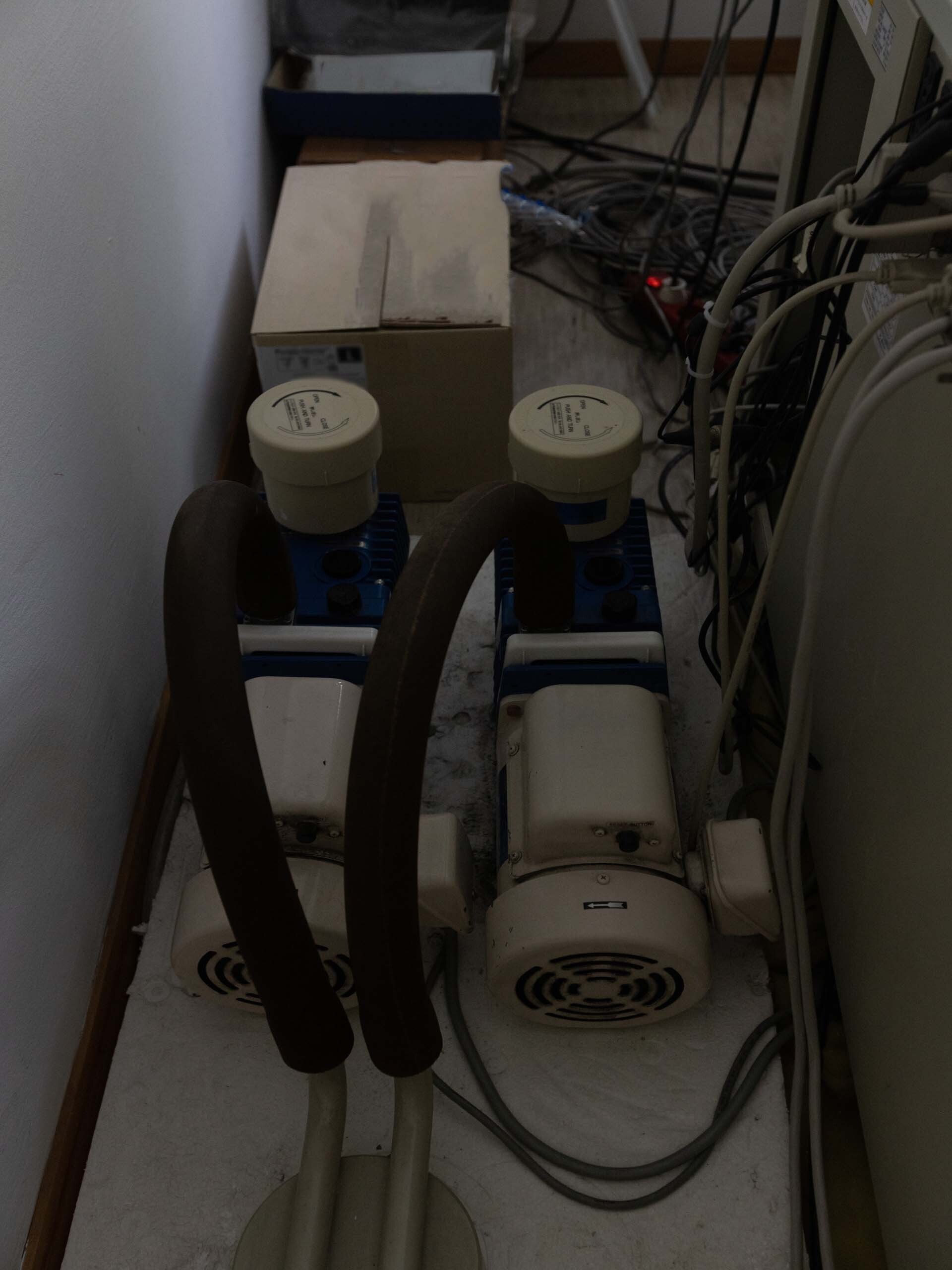 圖為 已使用的 JEOL JSM 5500LV 待售