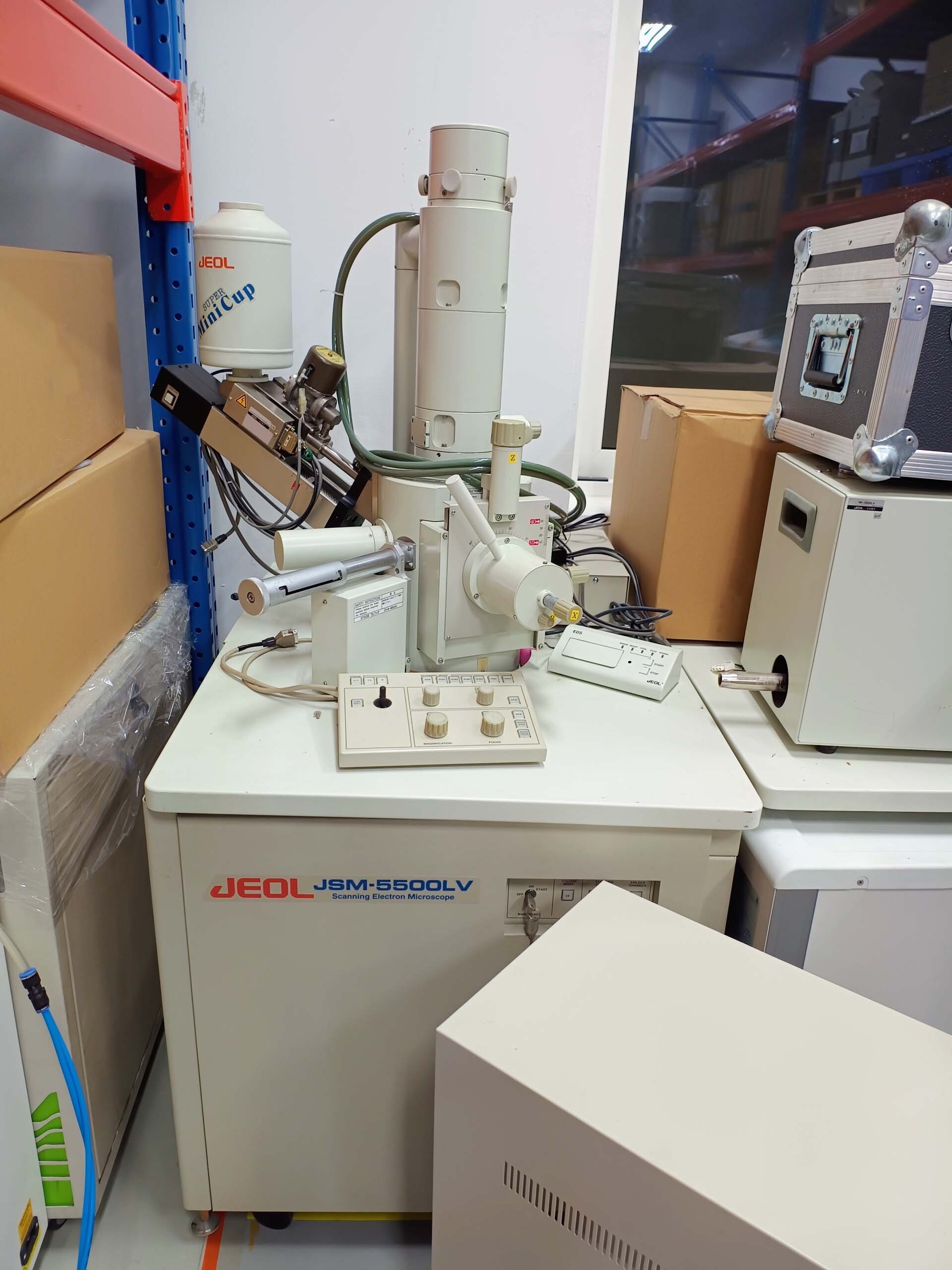 圖為 已使用的 JEOL JSM 5500LV 待售