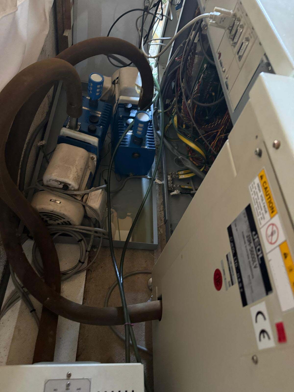 Photo Utilisé JEOL JSM 5600LV À vendre