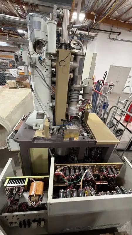 Photo Utilisé JEOL JSM 6300 À vendre