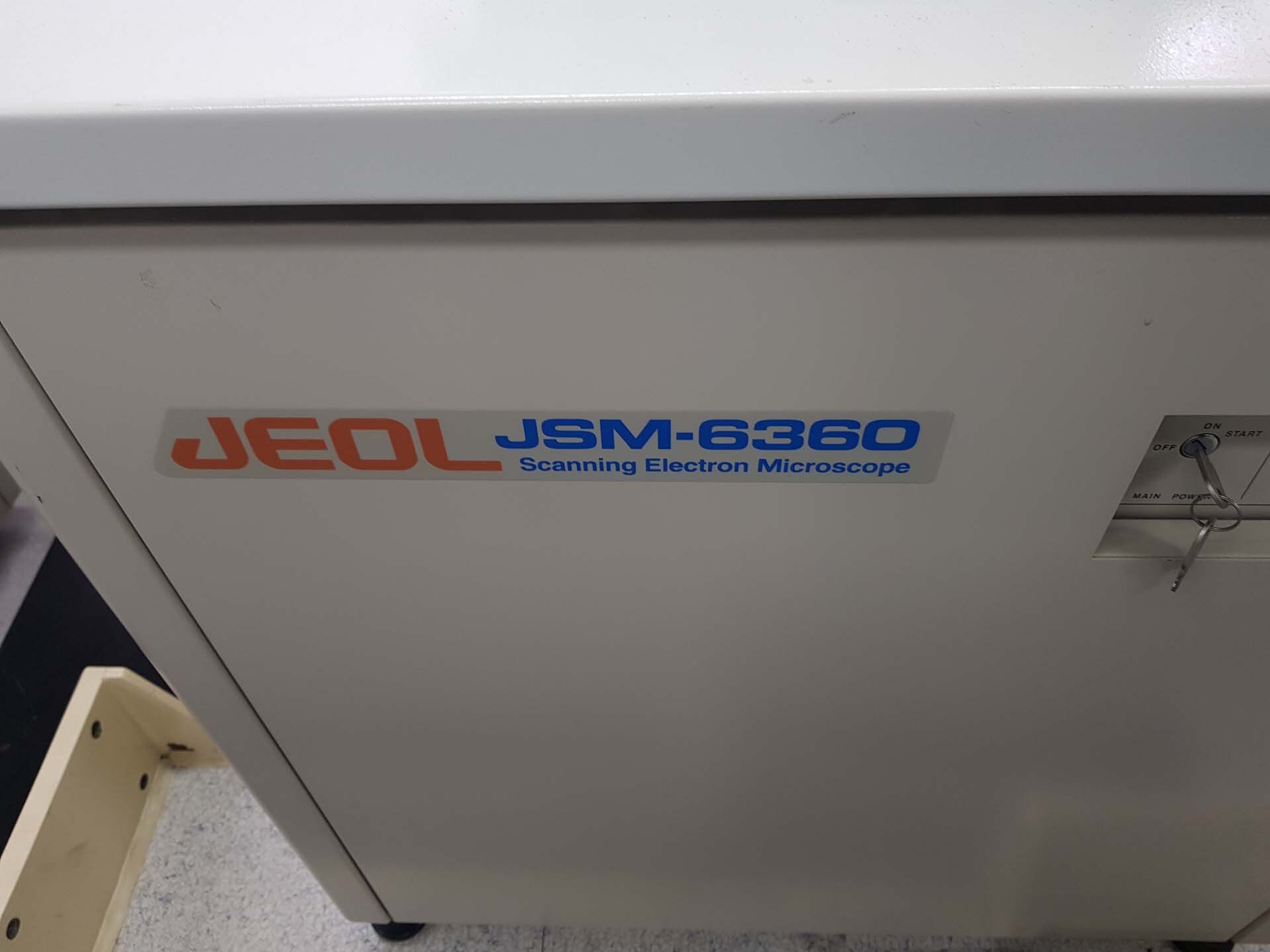 Photo Used JEOL JSM 6360 For Sale