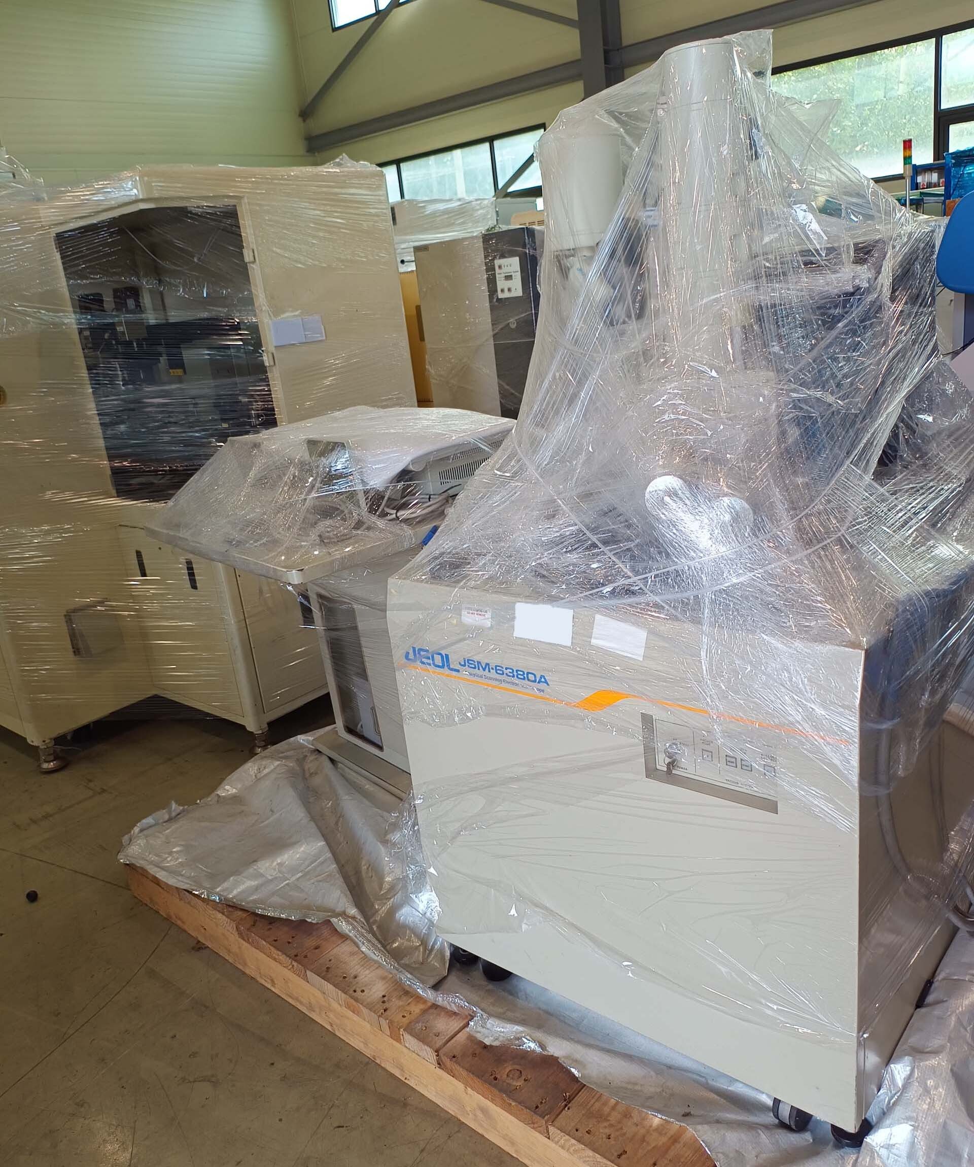 フォト（写真） 使用される JEOL JSM 6380A 販売のために