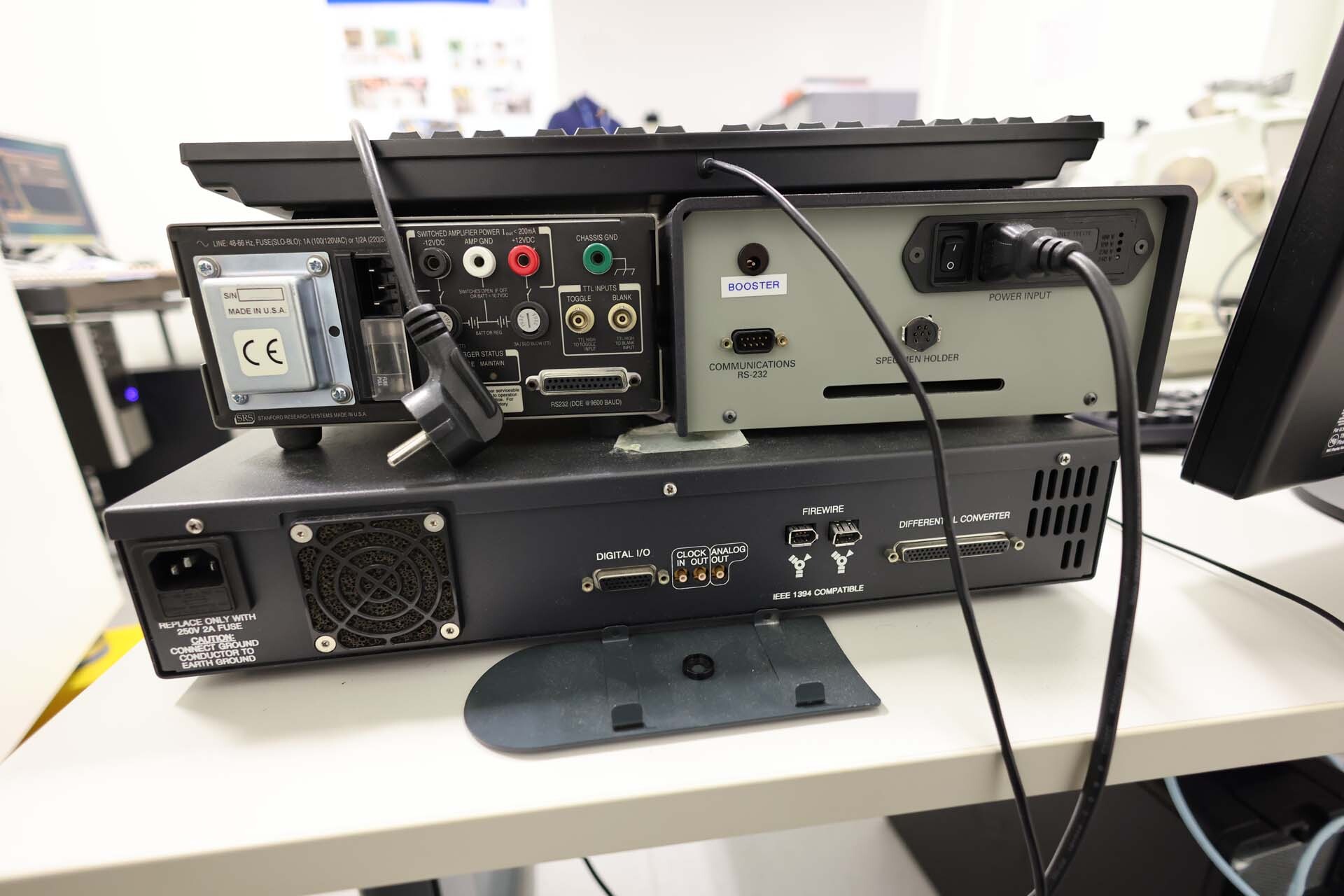 Photo Utilisé JEOL JSM 6490LV À vendre