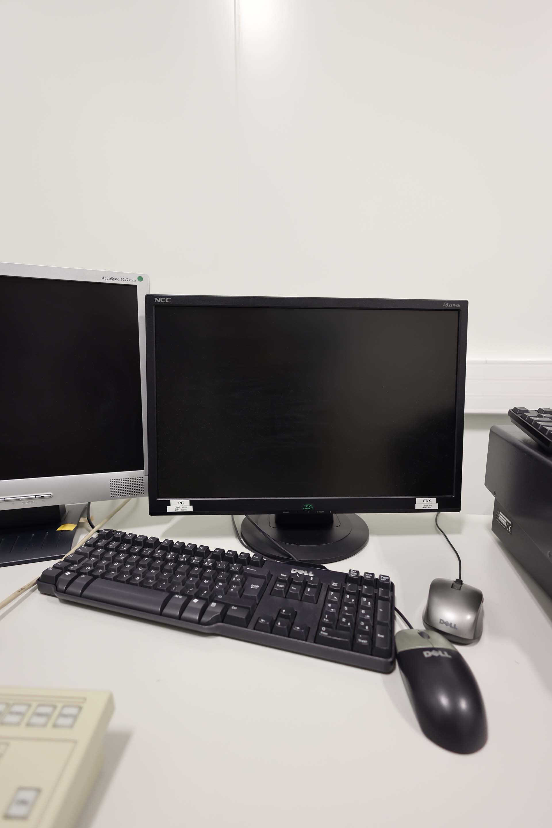 Photo Utilisé JEOL JSM 6490LV À vendre