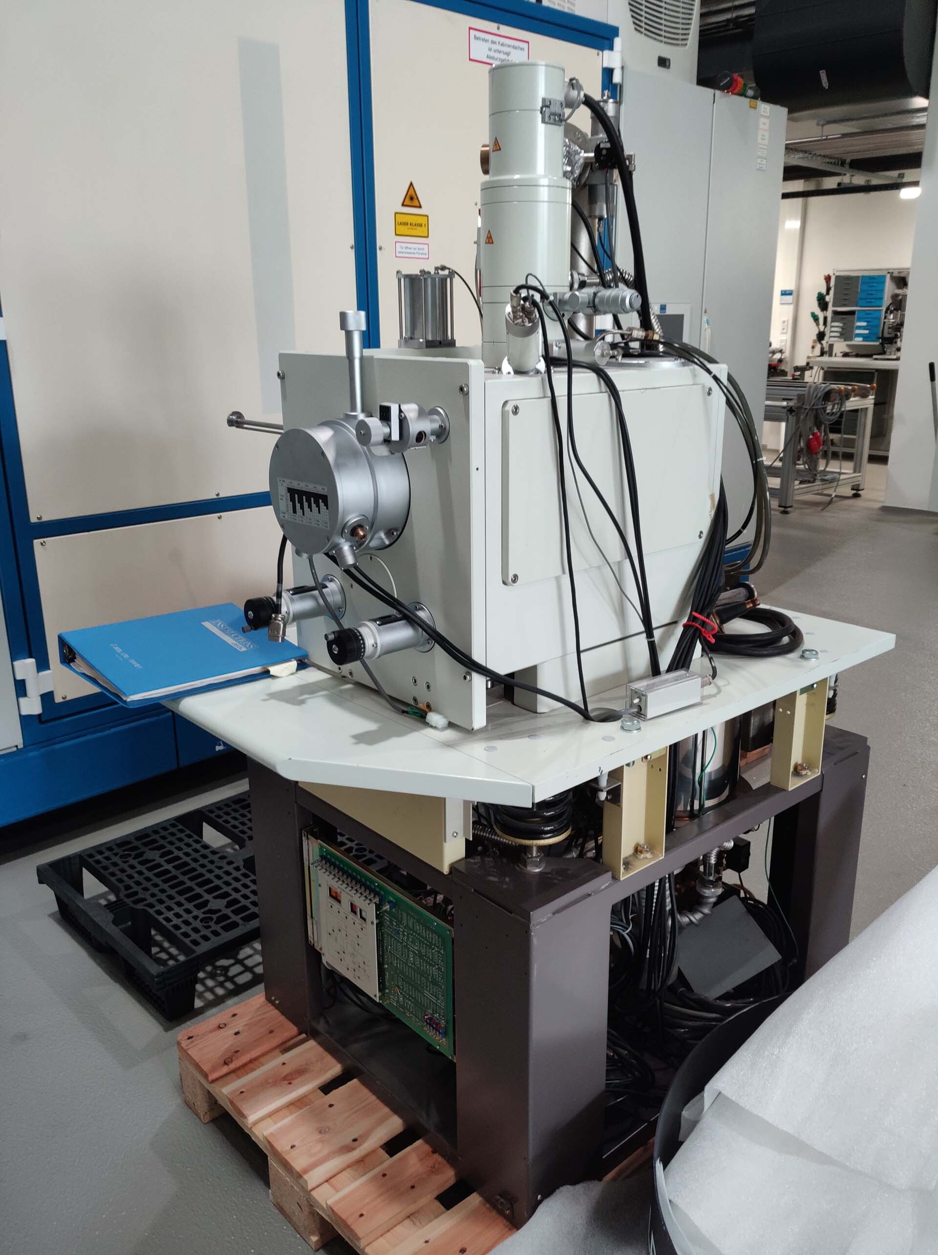 Photo Used JEOL JSM 6600 For Sale