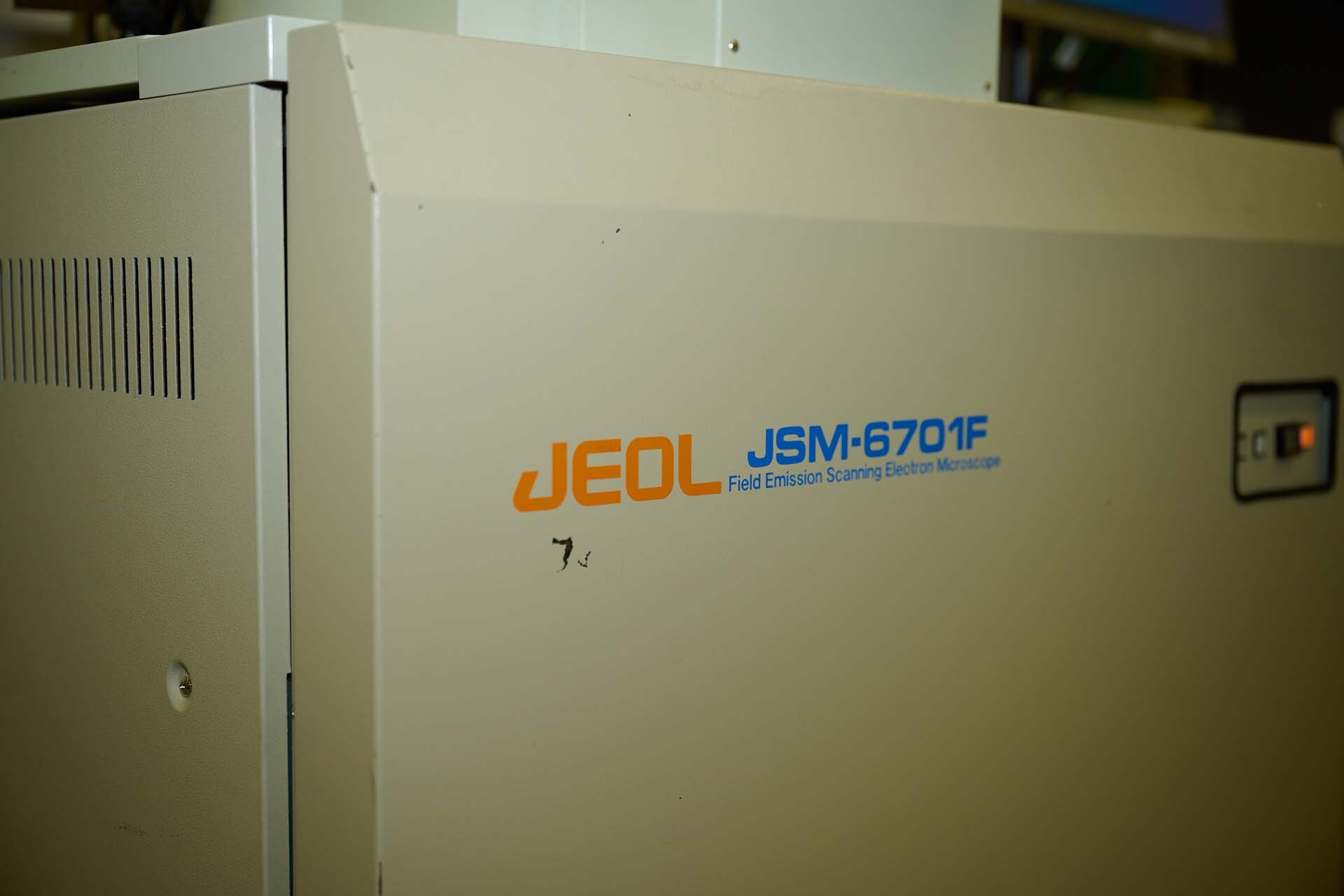 フォト（写真） 使用される JEOL JSM 6701F 販売のために