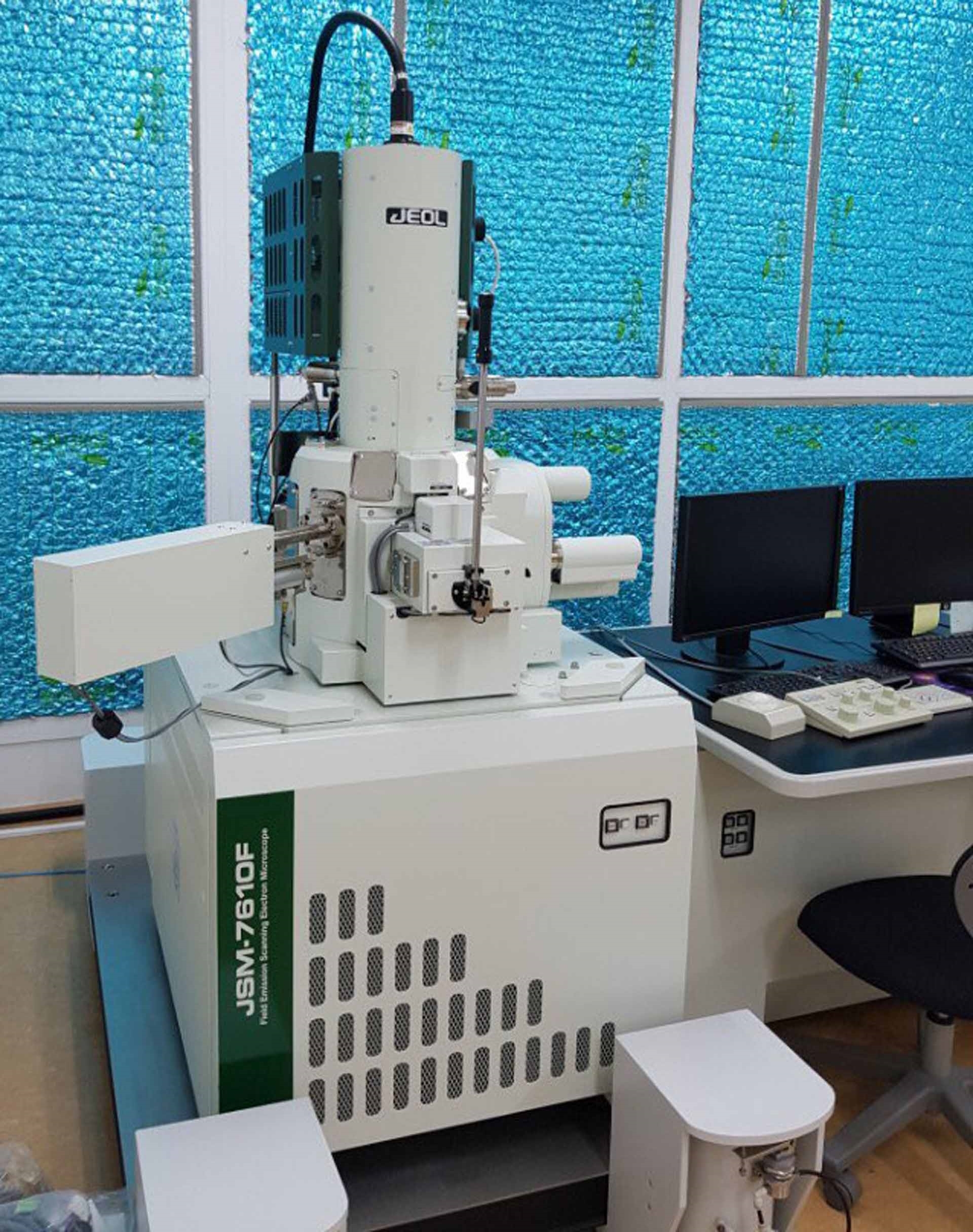 JEOL JSM 7610F SEM Used For Sale Price #9222049, 2014 > Buy From CAE