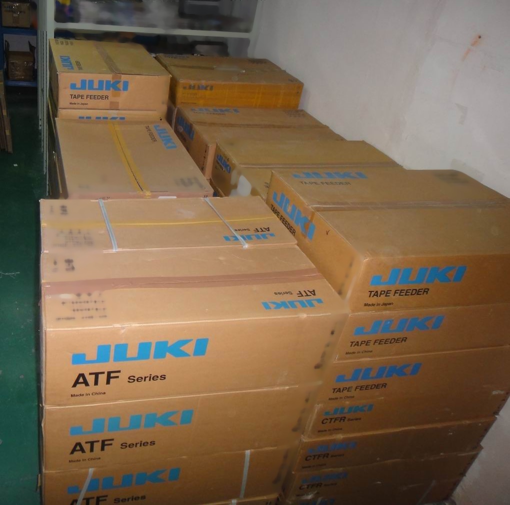 圖為 已使用的 JUKI Lot of feeders 待售