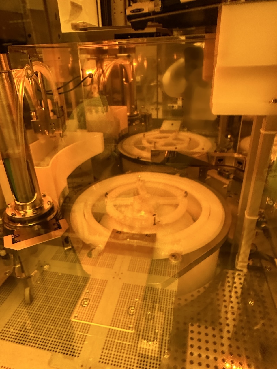 Photo Used KARL SUSS / MICROTEC ACS 200 Gen3 For Sale