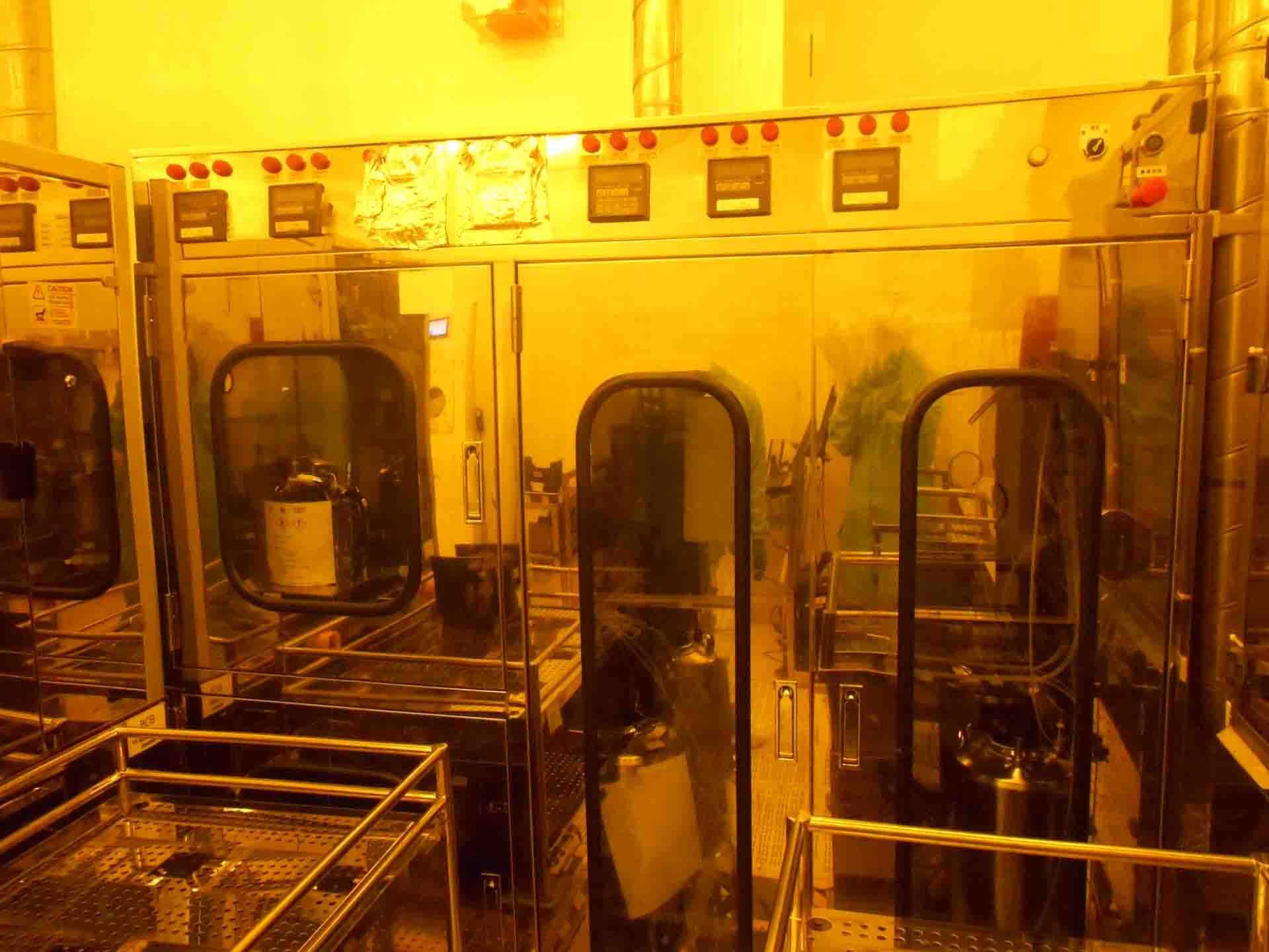 Photo Used KARL SUSS / MICROTEC ACS 200 For Sale