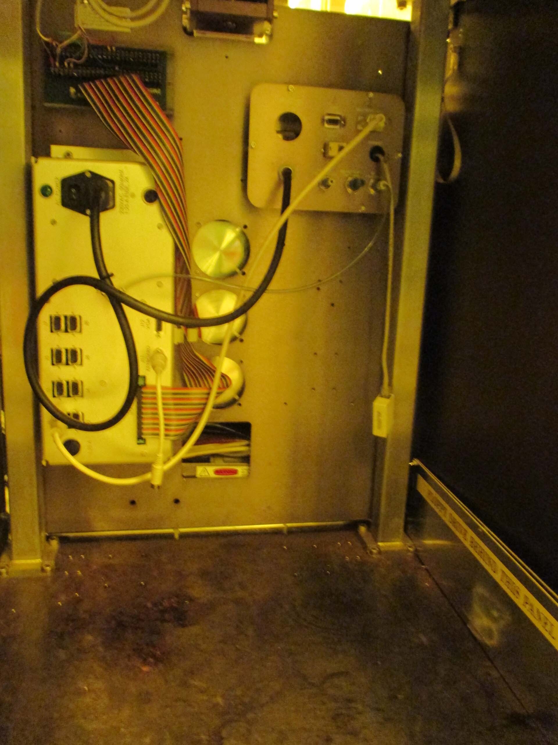 Photo Used KARL SUSS / MICROTEC ACS 200 For Sale