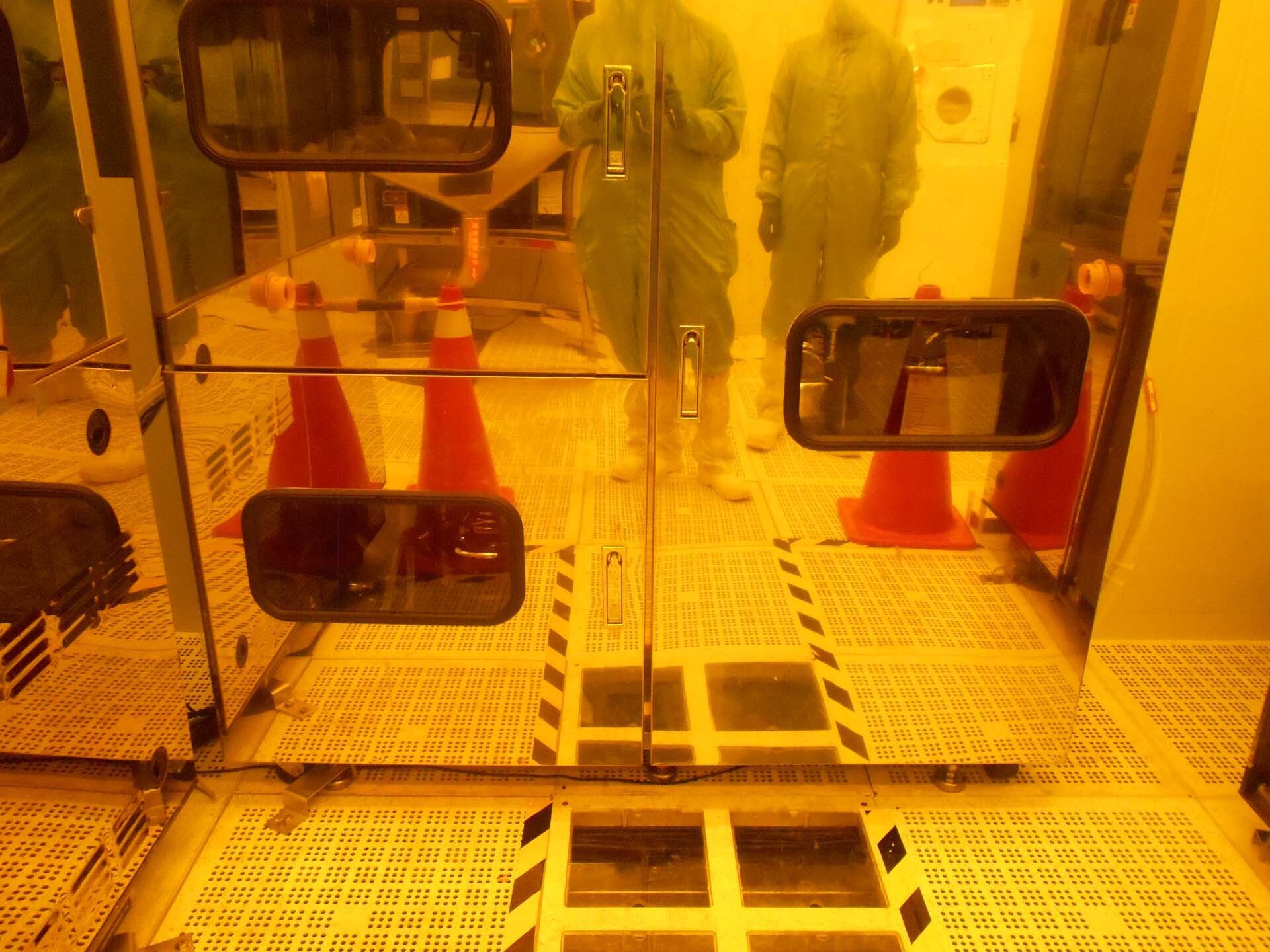 Photo Used KARL SUSS / MICROTEC ACS 200 For Sale