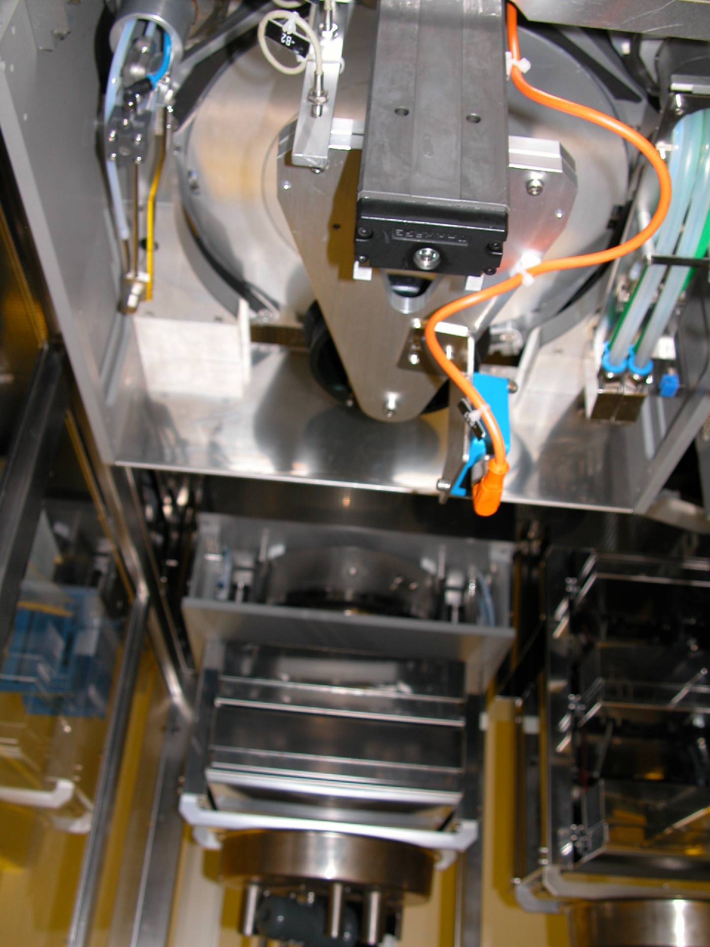 Photo Used KARL SUSS / MICROTEC ACS 200 For Sale