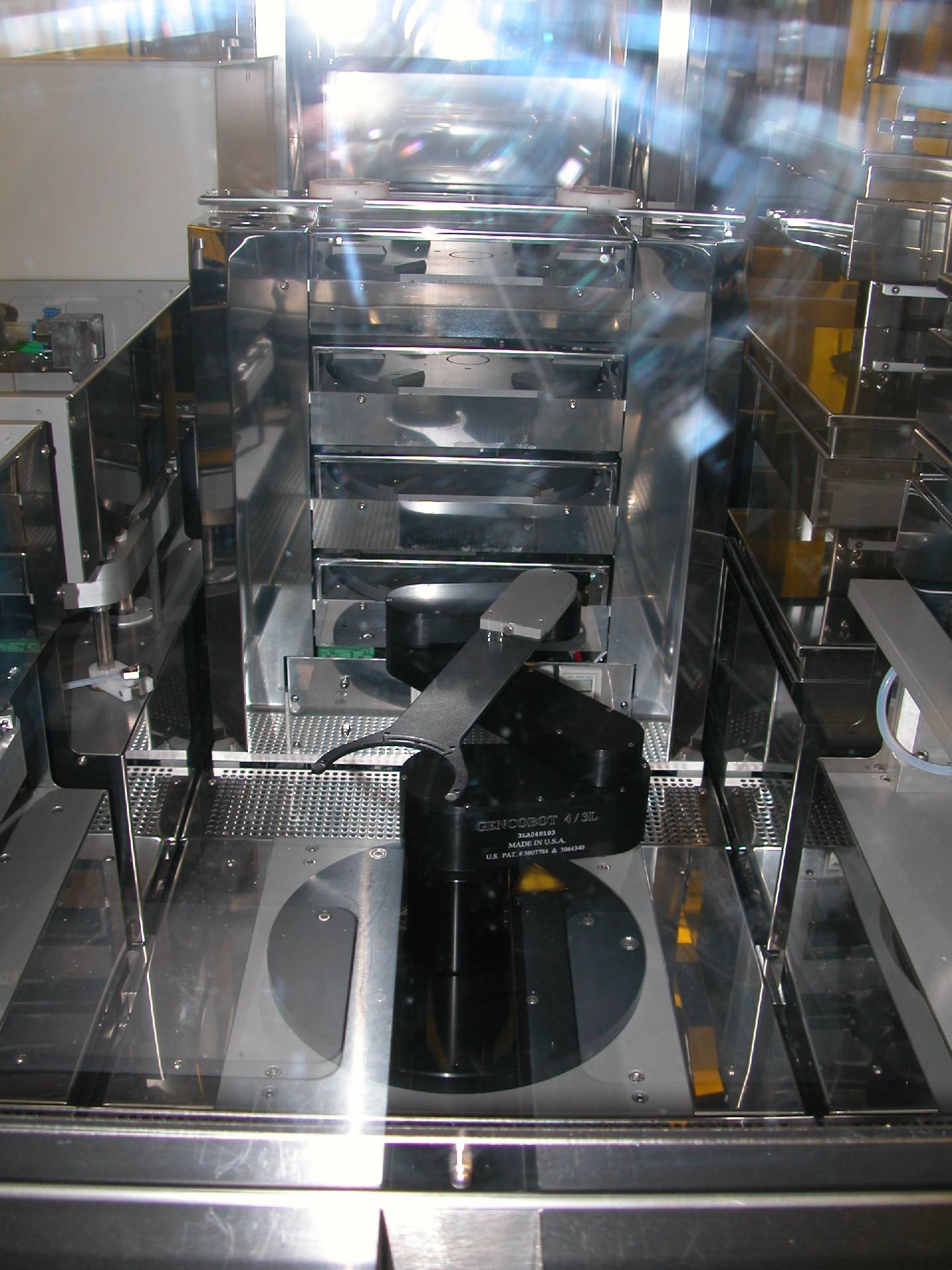 Photo Used KARL SUSS / MICROTEC ACS 200 For Sale