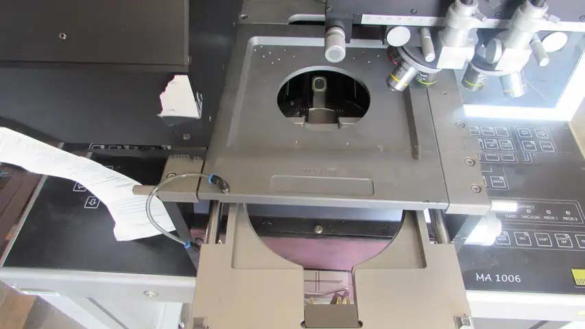 Photo Used KARL SUSS / MICROTEC MA 1006 For Sale