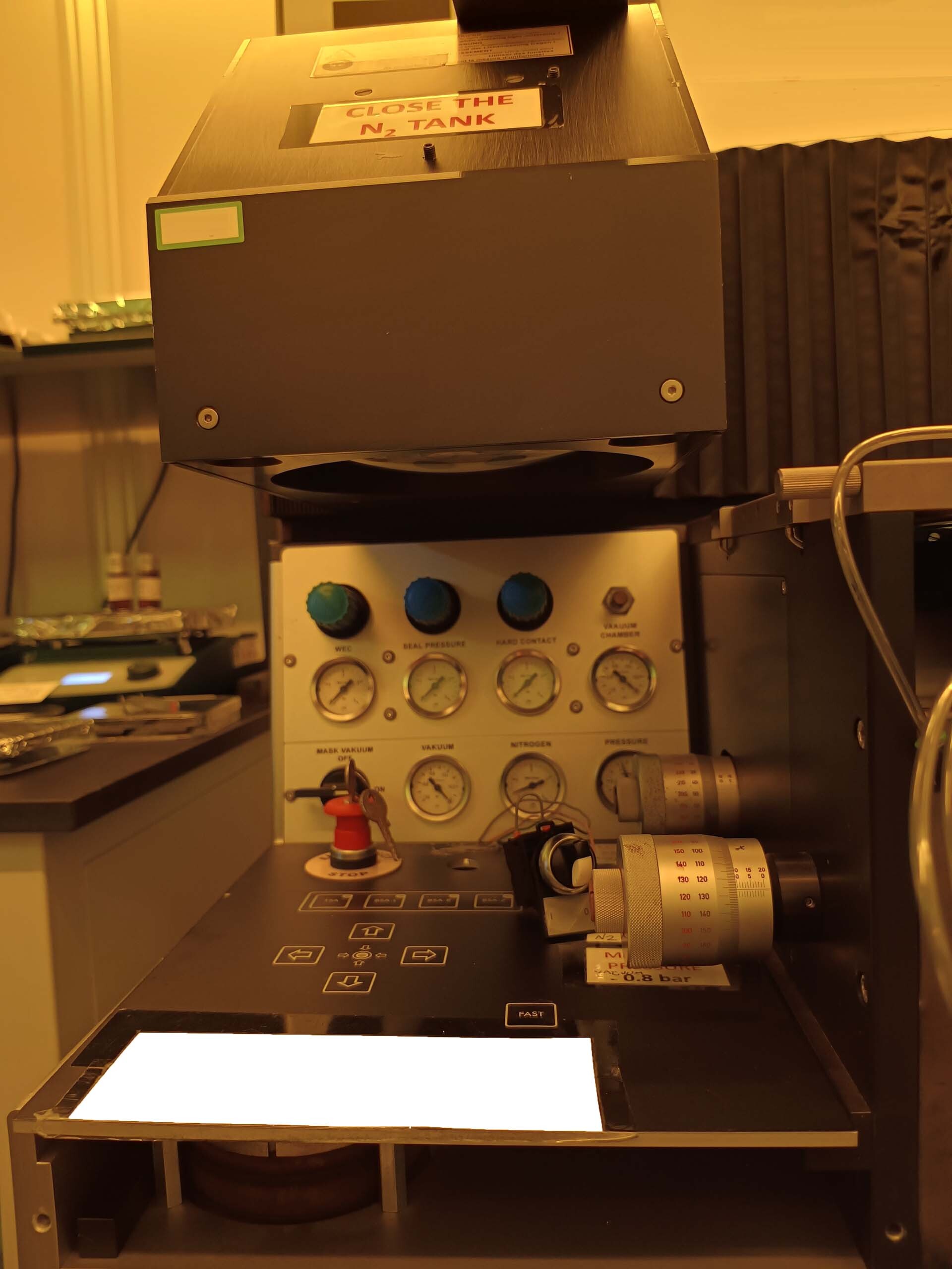 Photo Utilisé KARL SUSS / MICROTEC MA 1006 À vendre