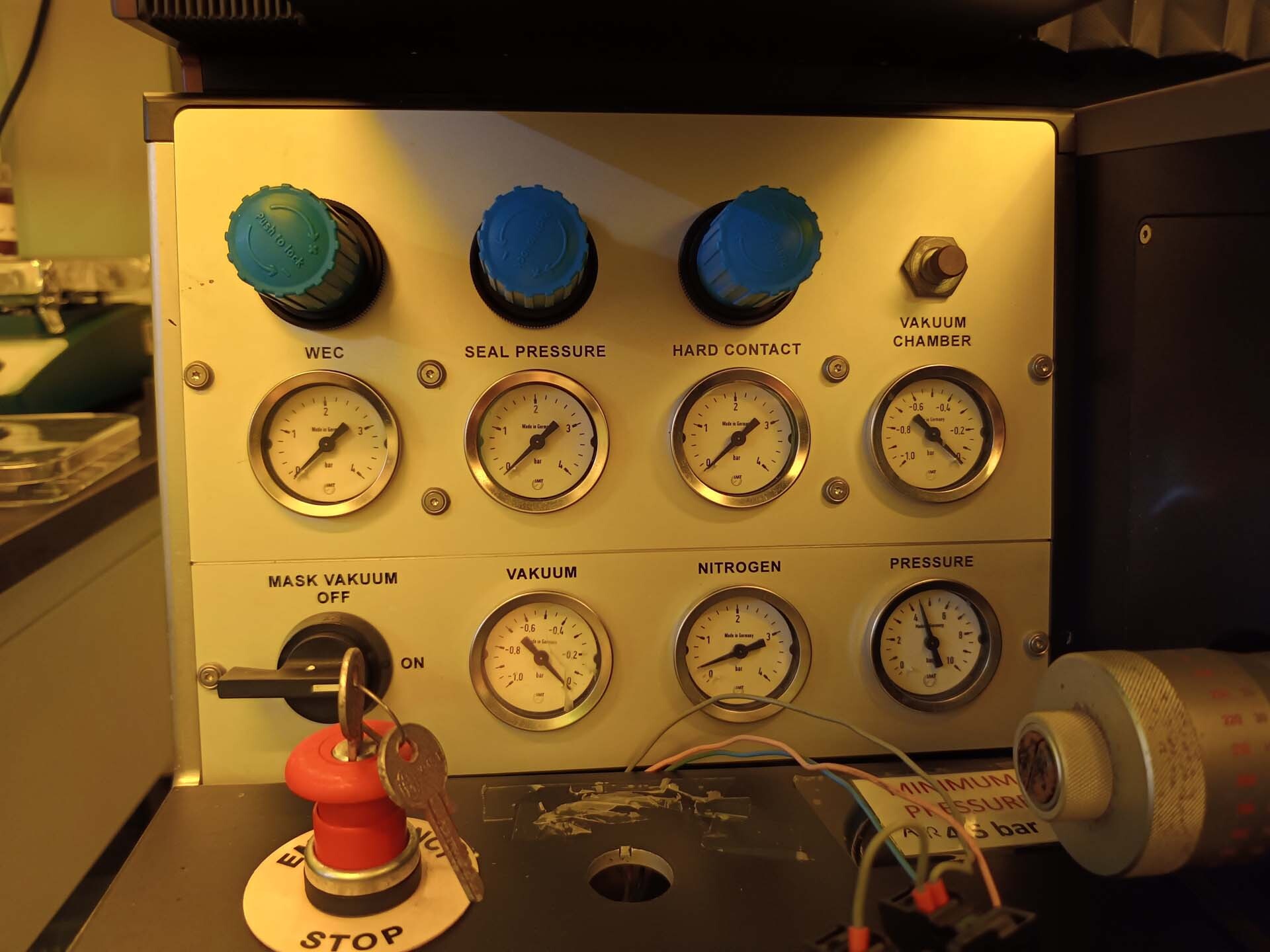 Photo Utilisé KARL SUSS / MICROTEC MA 1006 À vendre
