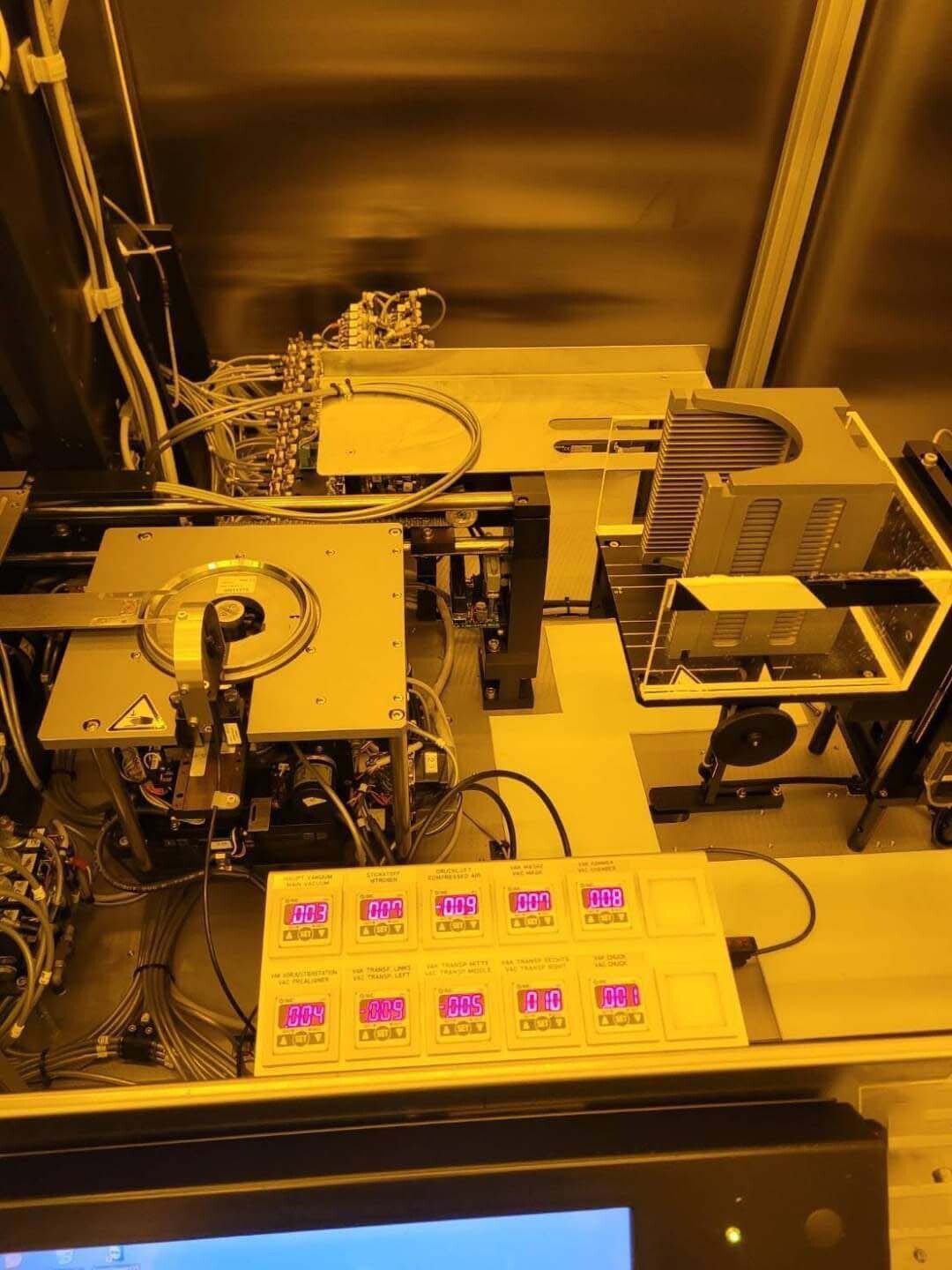 圖為 已使用的 KARL SUSS / MICROTEC MA 100E 待售
