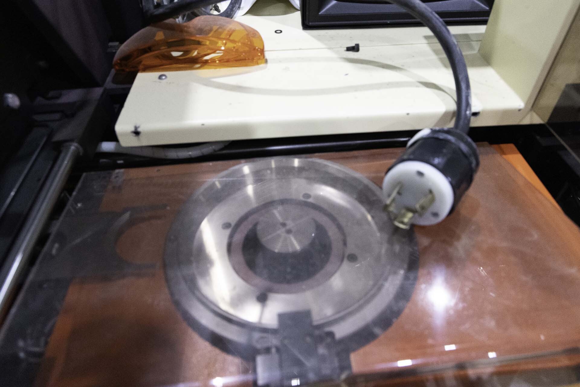 圖為 已使用的 KARL SUSS / MICROTEC MA-150 待售