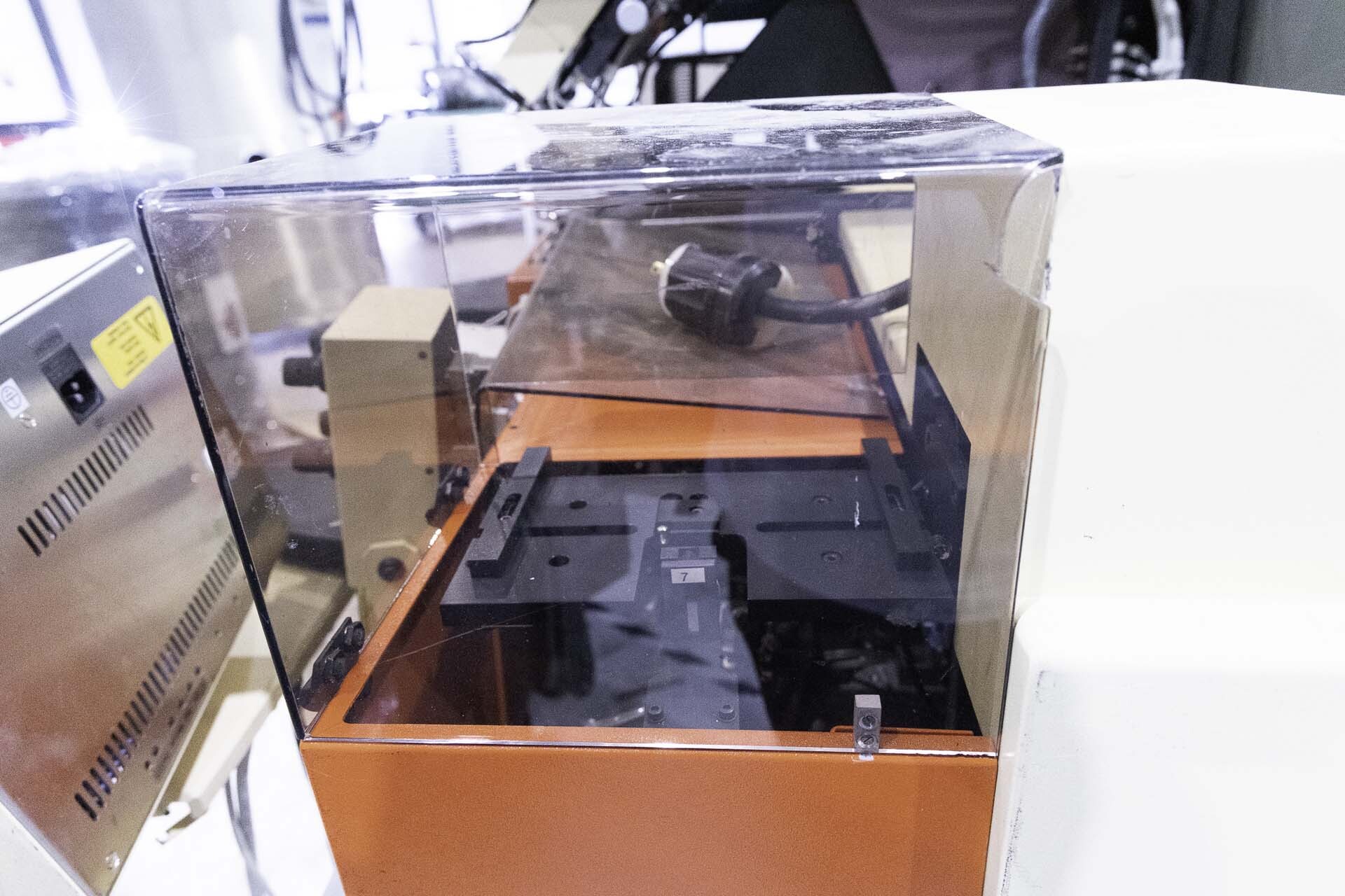 圖為 已使用的 KARL SUSS / MICROTEC MA-150 待售