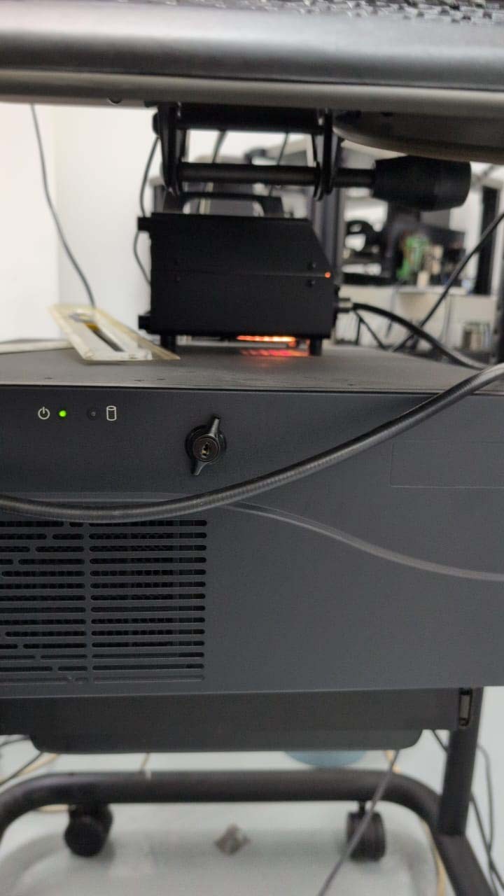 Foto Verwendet KARL SUSS / MICROTEC PA 300 Zum Verkauf