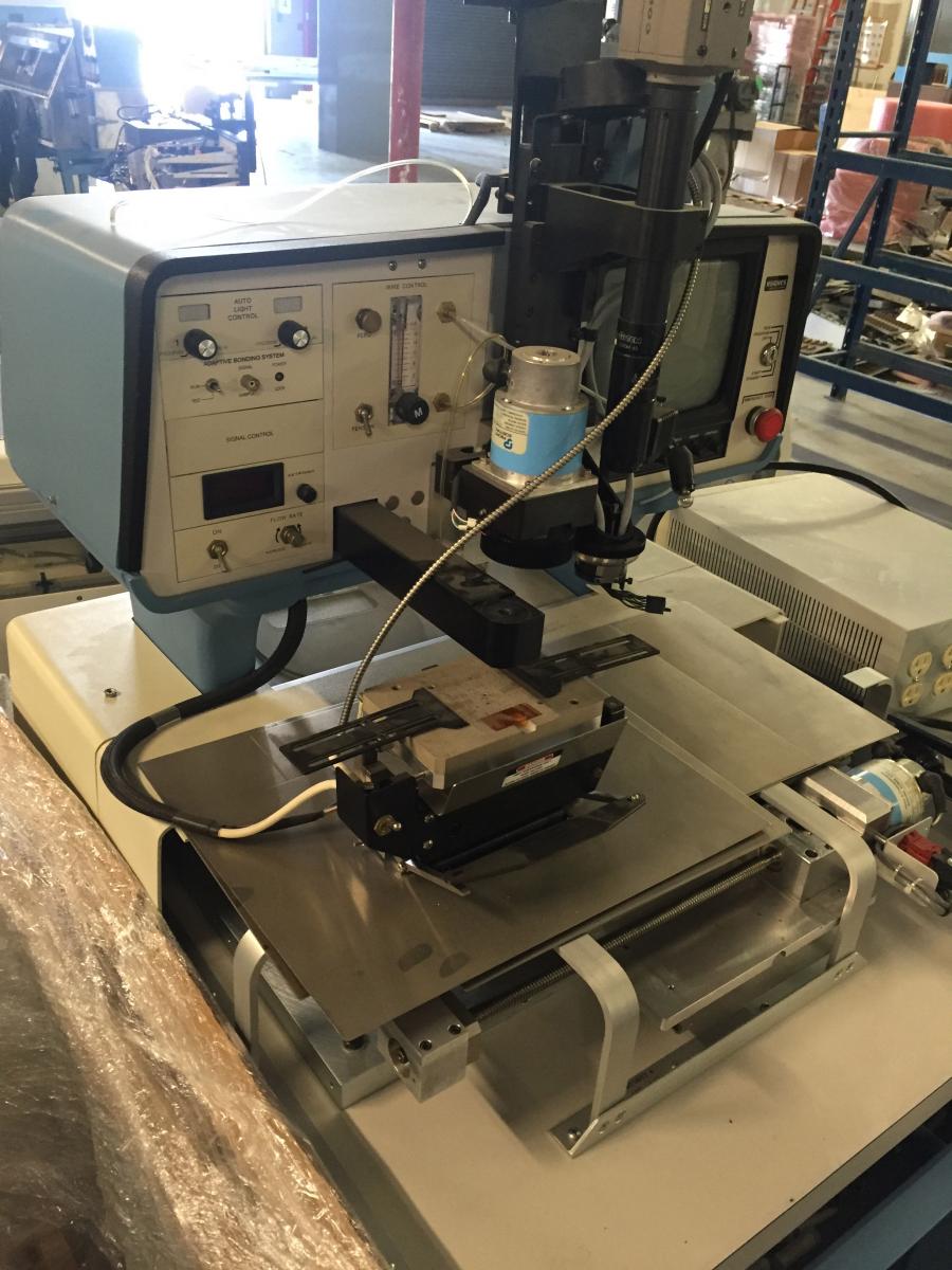 Photo Used KARL SUSS / MICROTEC ABC 2000-11 For Sale
