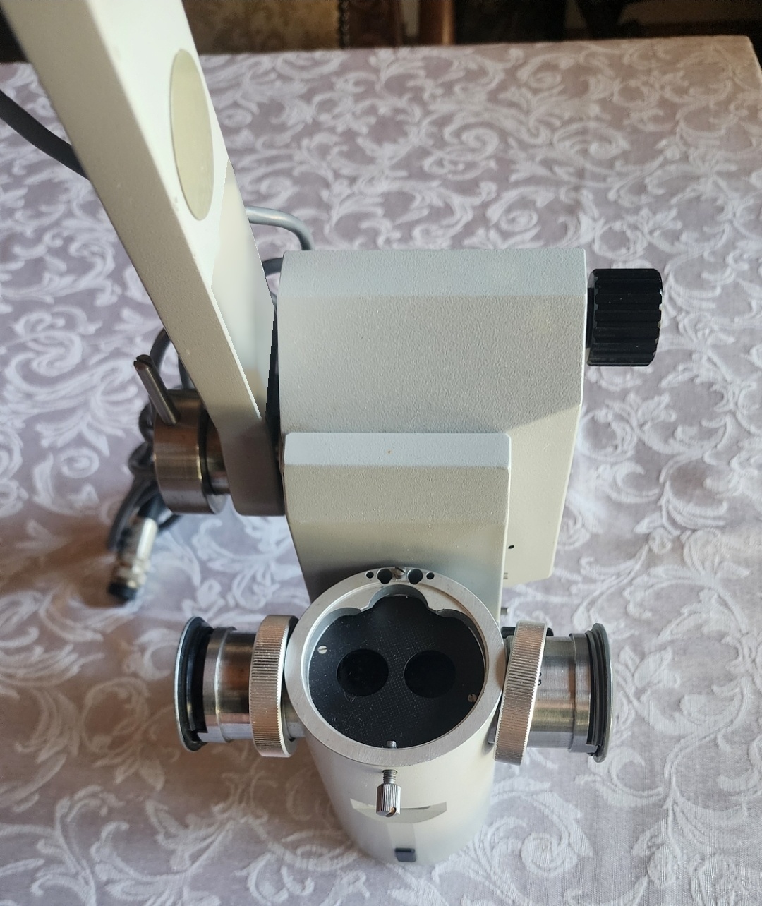 Foto Verwendet KARL ZEISS OPMI 6-CFC Zum Verkauf