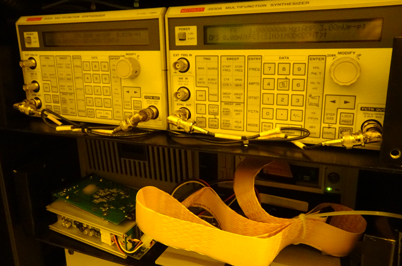사진 사용됨 KEITHLEY / KLA / TENCOR Quantox 64000 판매용