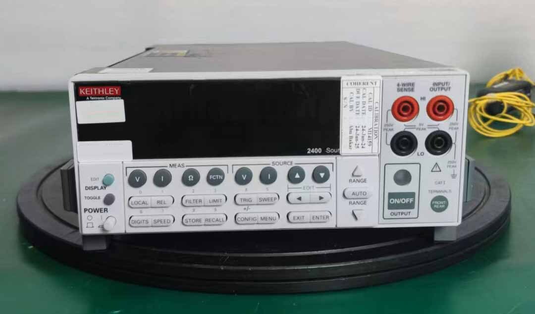 사진 사용됨 KEITHLEY 2400 판매용