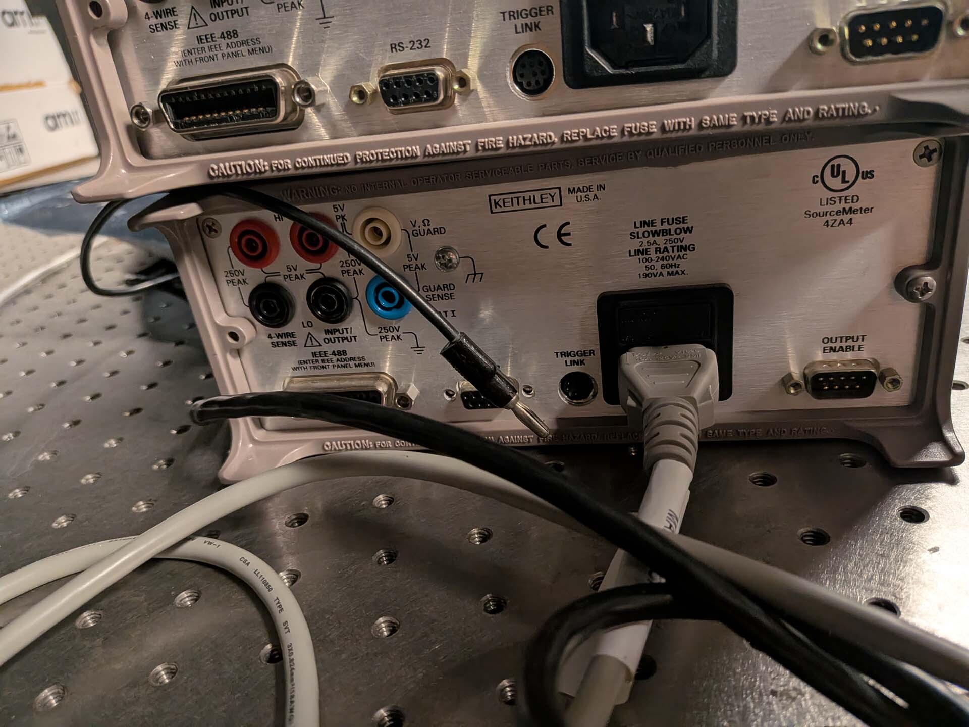 사진 사용됨 KEITHLEY 2400 판매용