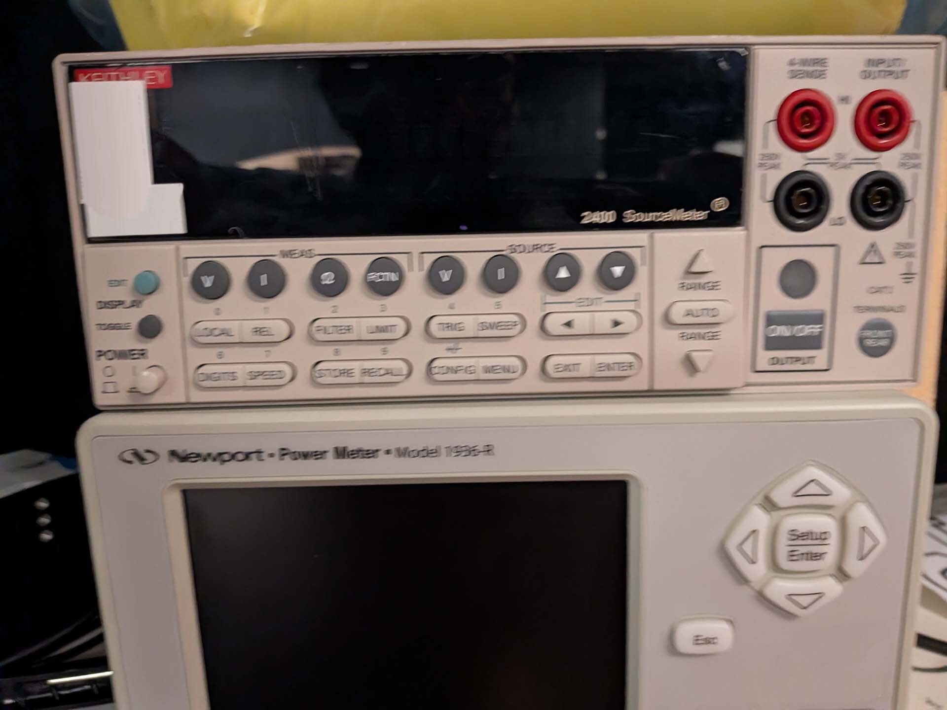 사진 사용됨 KEITHLEY 2400 판매용
