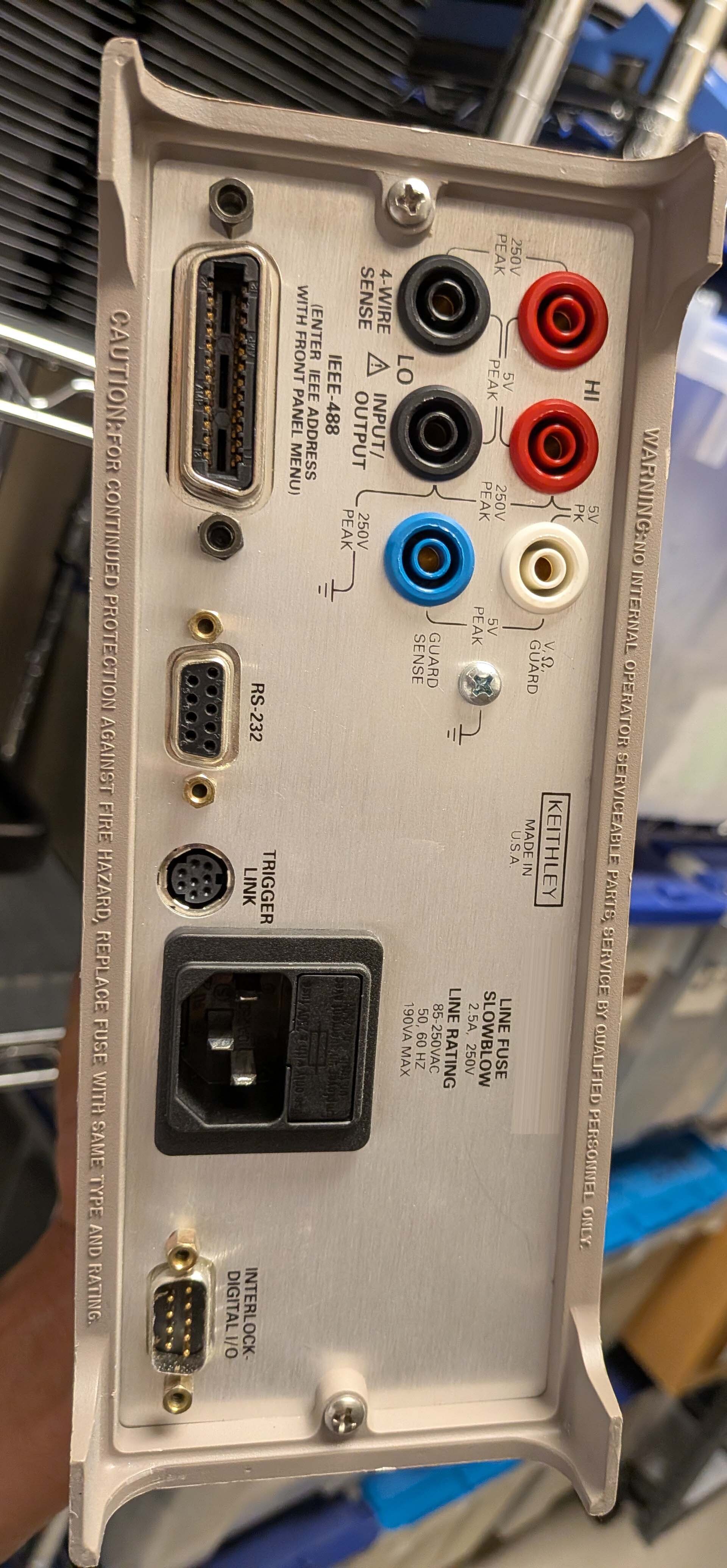 사진 사용됨 KEITHLEY 2400 판매용