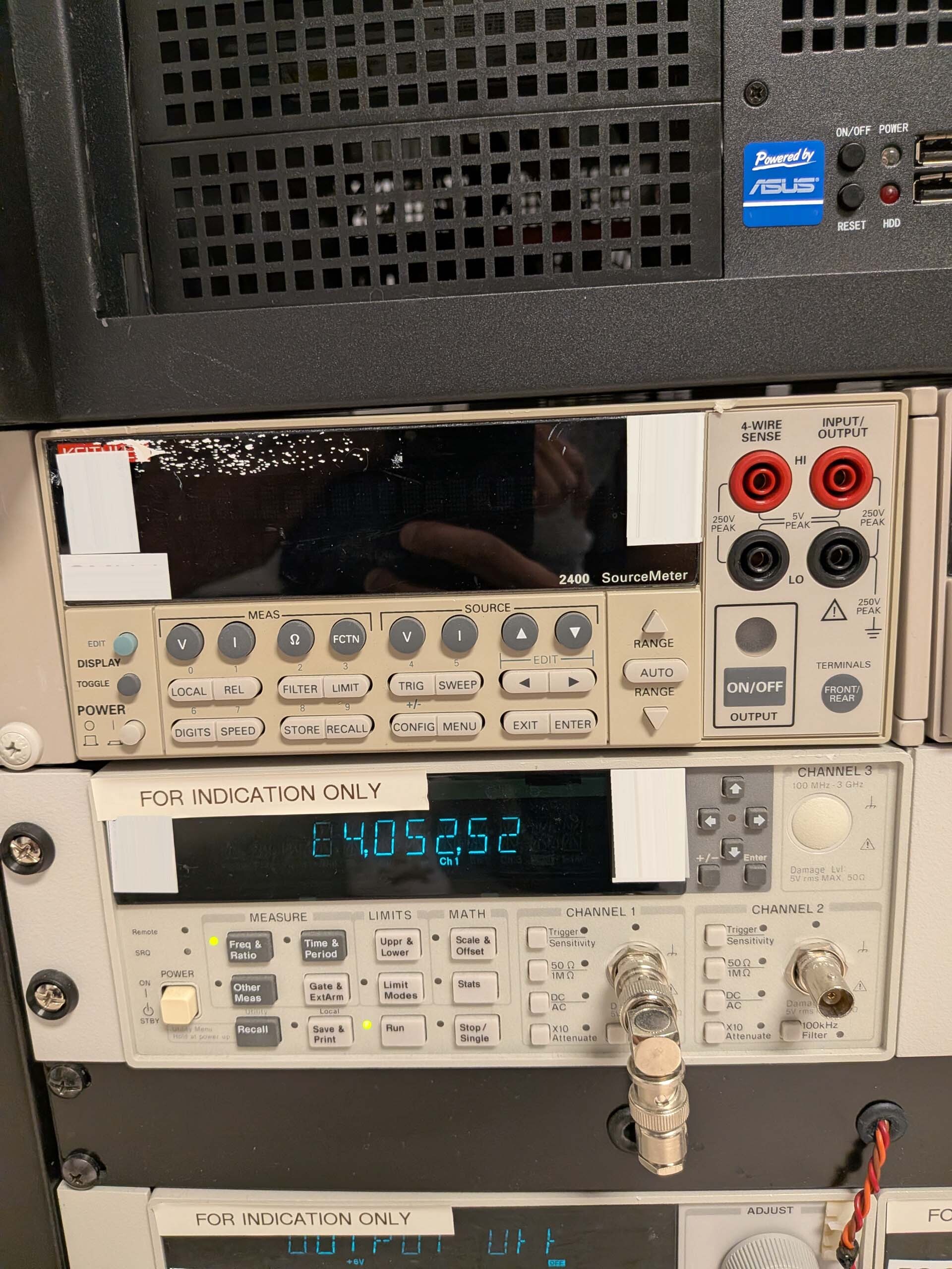 사진 사용됨 KEITHLEY 2400 판매용