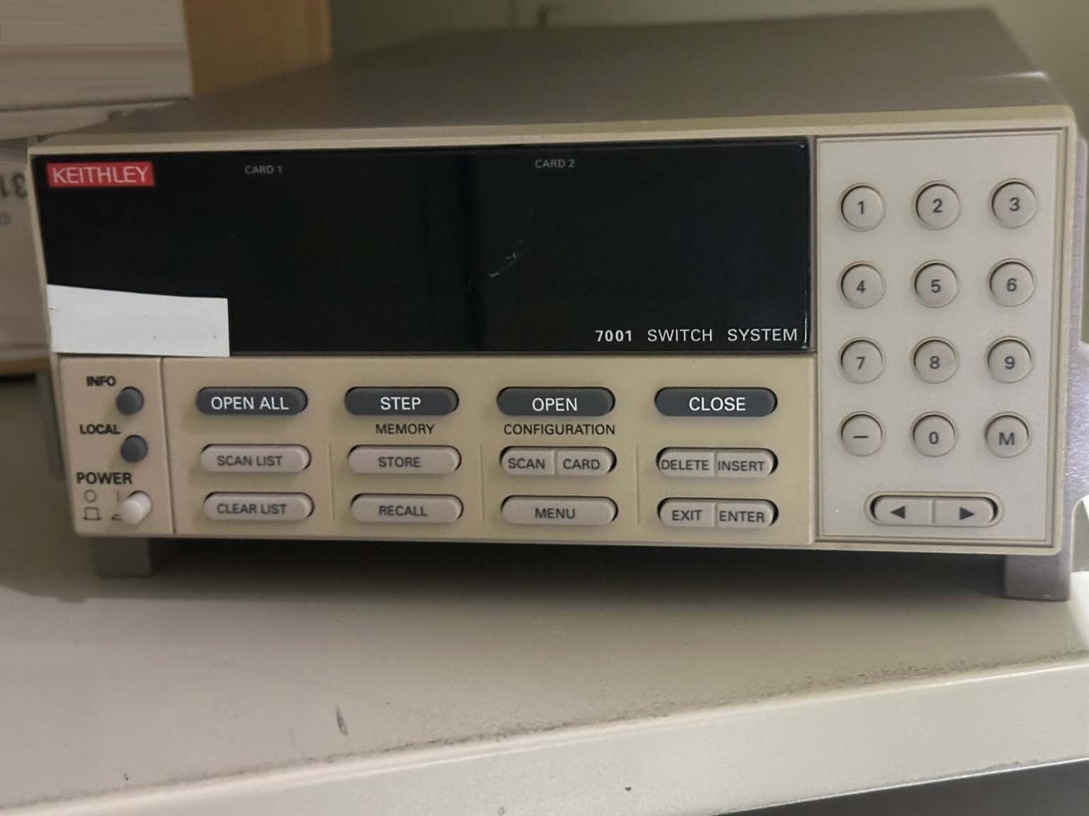 사진 사용됨 KEITHLEY 7001 판매용