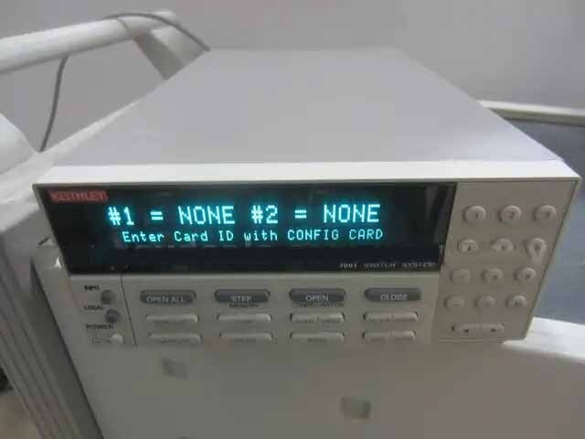 사진 사용됨 KEITHLEY 7001 판매용