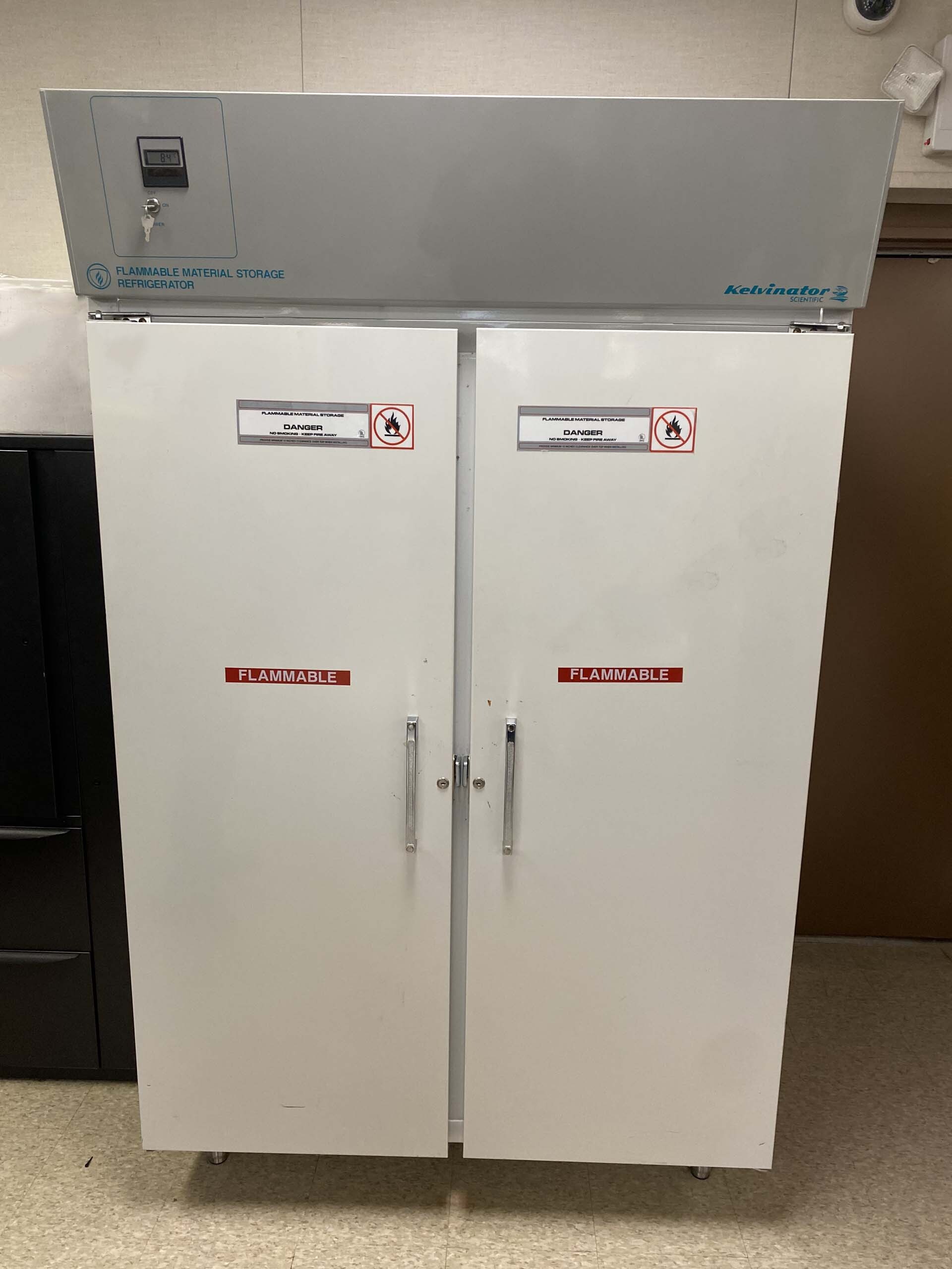 Photo Used KELVINATOR BT50RSFMS-4 For Sale