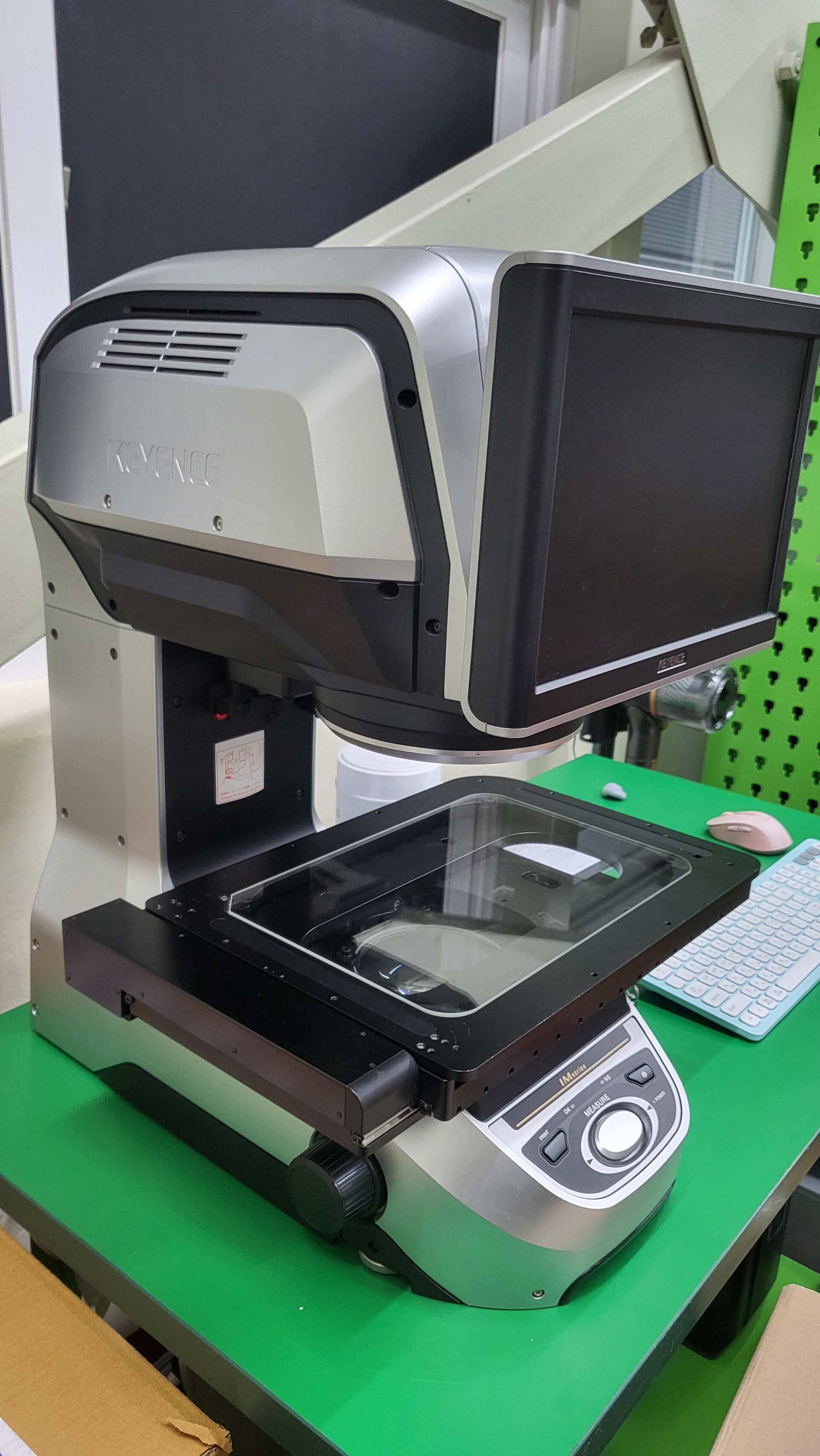 KEYENCE IM-8000 Microscope used for sale price #293772313, 2022 KEYENCE IM-8000 Microscope used for sale price #293772313, 2022