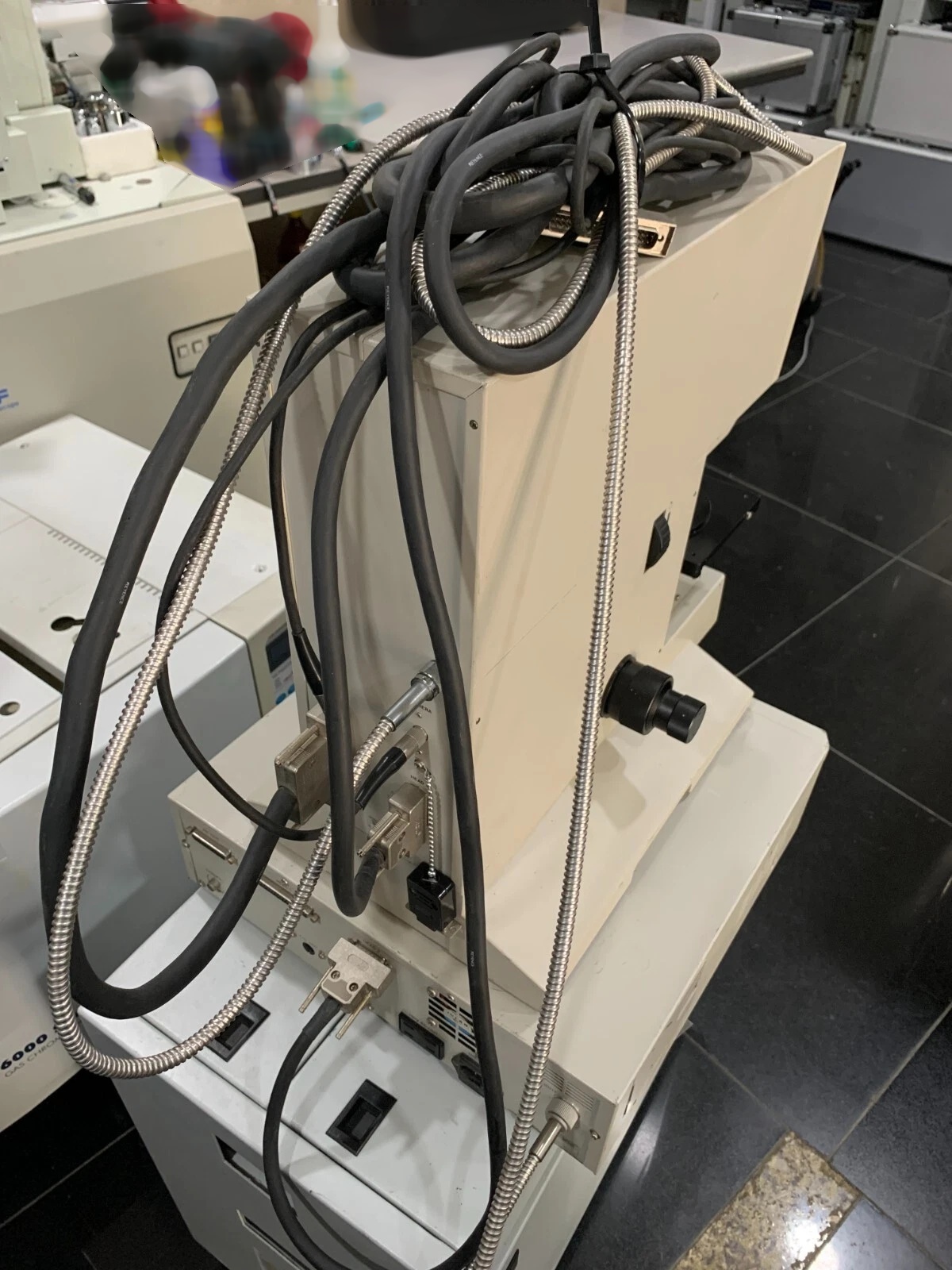 圖為 已使用的 KEYENCE VF-7510 待售