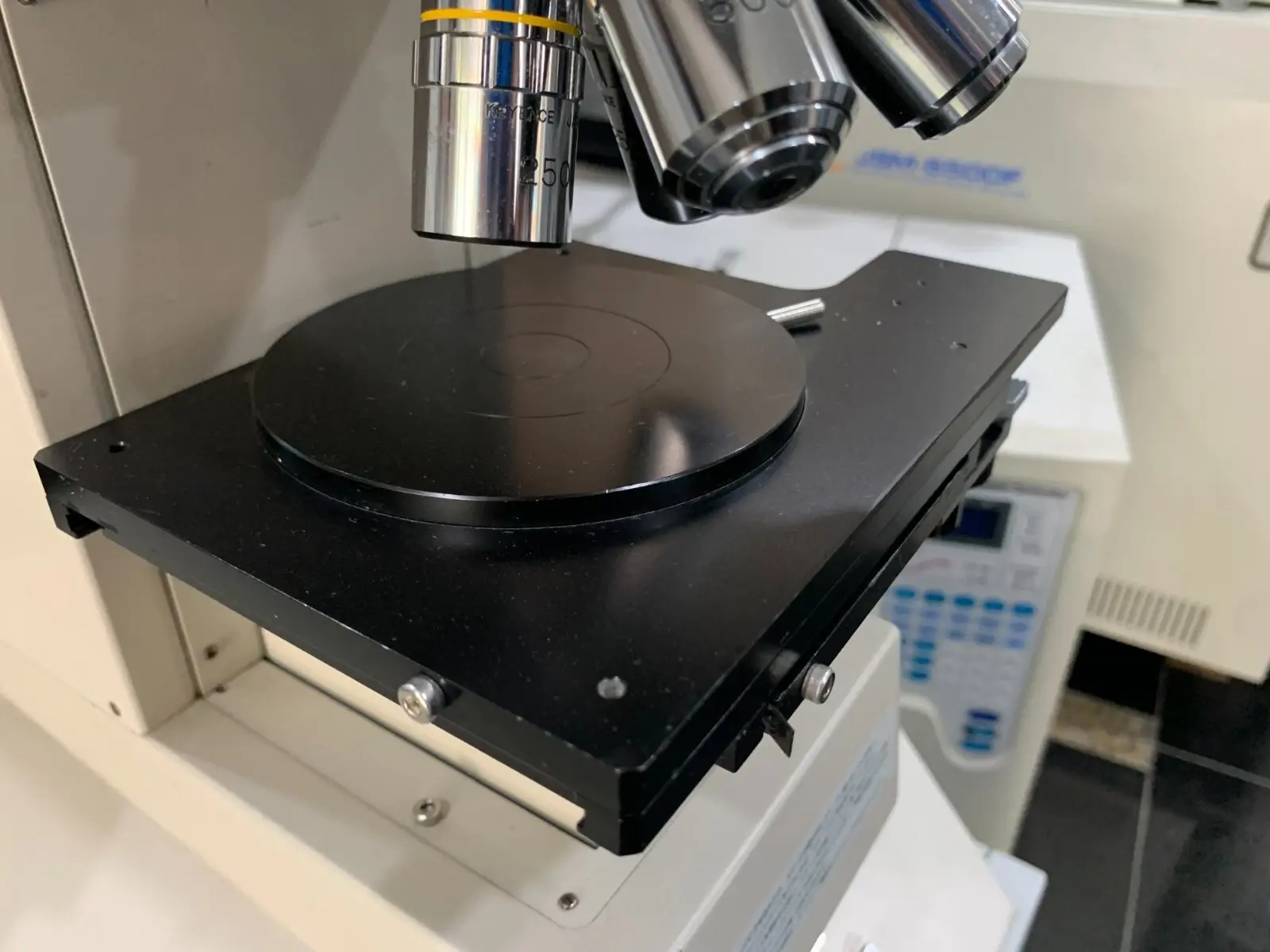 圖為 已使用的 KEYENCE VF-7510 待售
