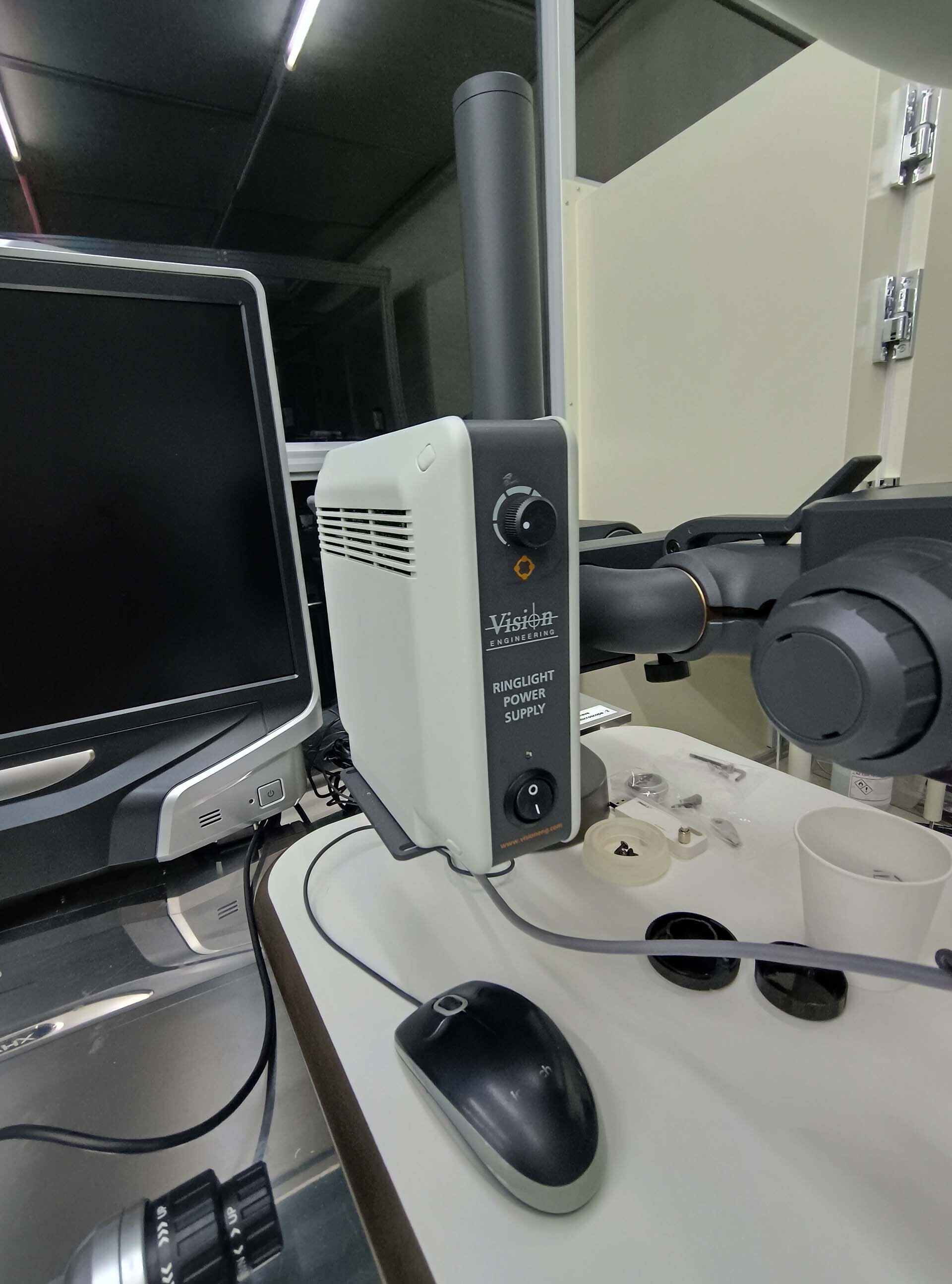 Foto Verwendet KEYENCE VHX-S650E Zum Verkauf